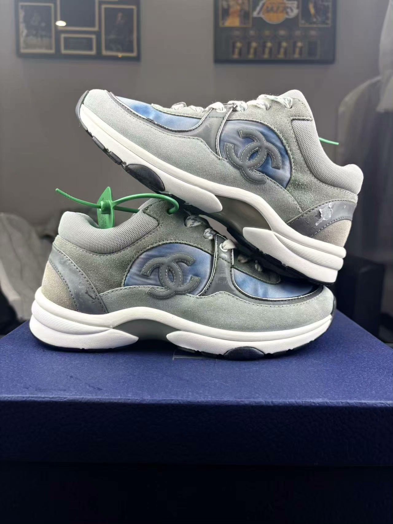 Chanel Chanel Running Silver Lowtop Sneakers 5 Men Size US 5 / EU 37 - 6 Thumbnail