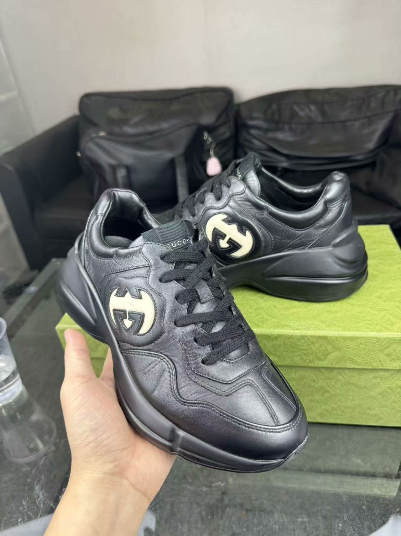 Gucci Gucci Retro Black Lowtop Sneakers us_7-5 Women Size US 7.5 / IT 37.5 - 8 Thumbnail