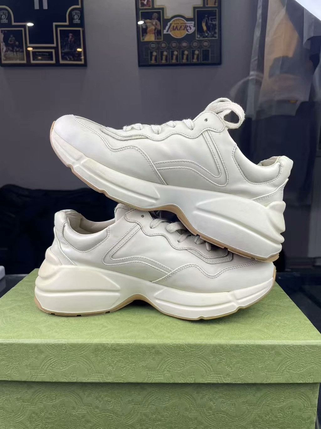 Gucci Gucci Collab Limited Beige Lowtop Sneakers 8 Men Size US 8 / EU 41 - 6 Thumbnail