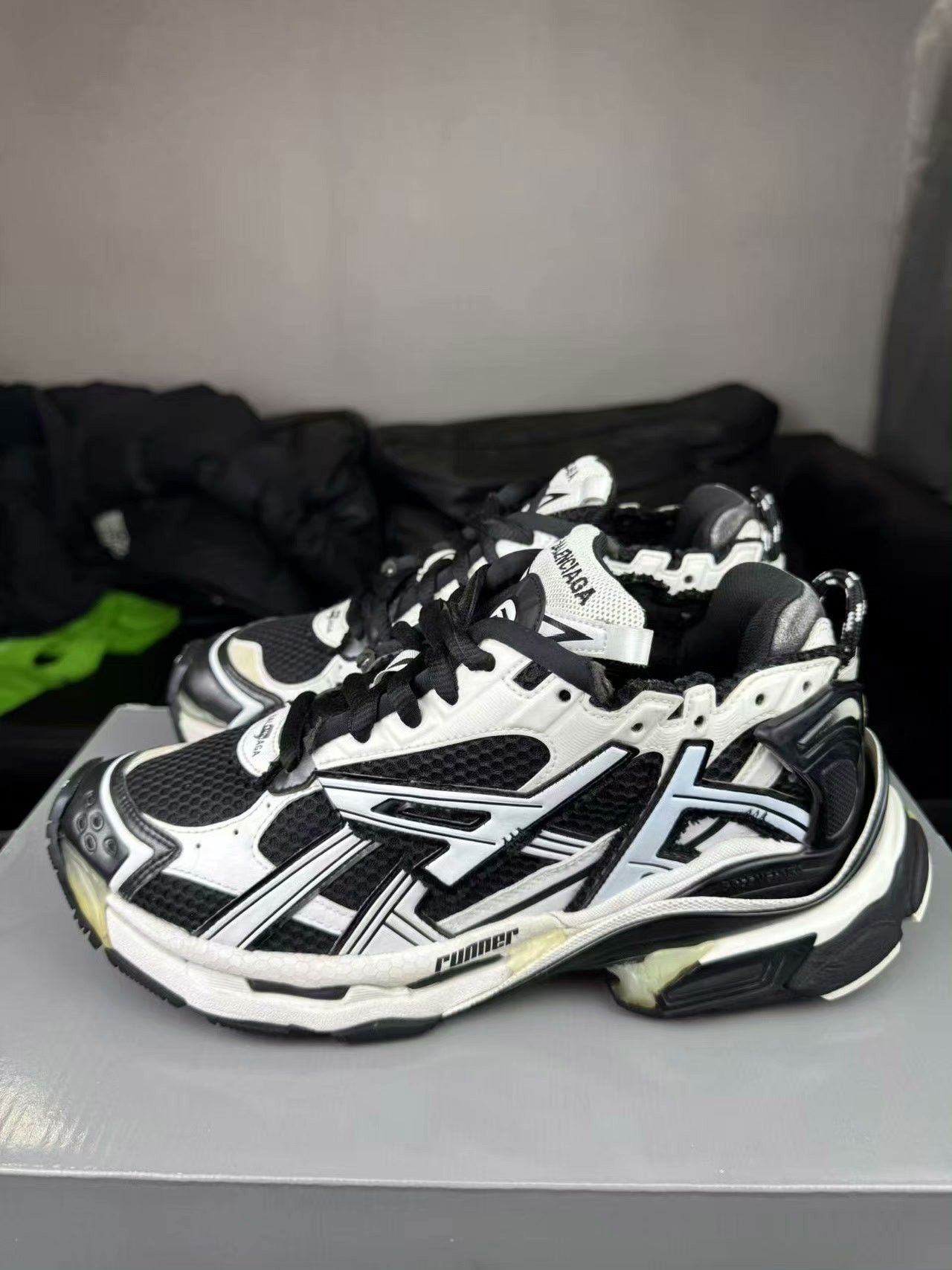 Balenciaga Balenciaga Running Black Lowtop Sneakers 8.5 Men Size US 8.5 / EU 41-42 - 3 Thumbnail
