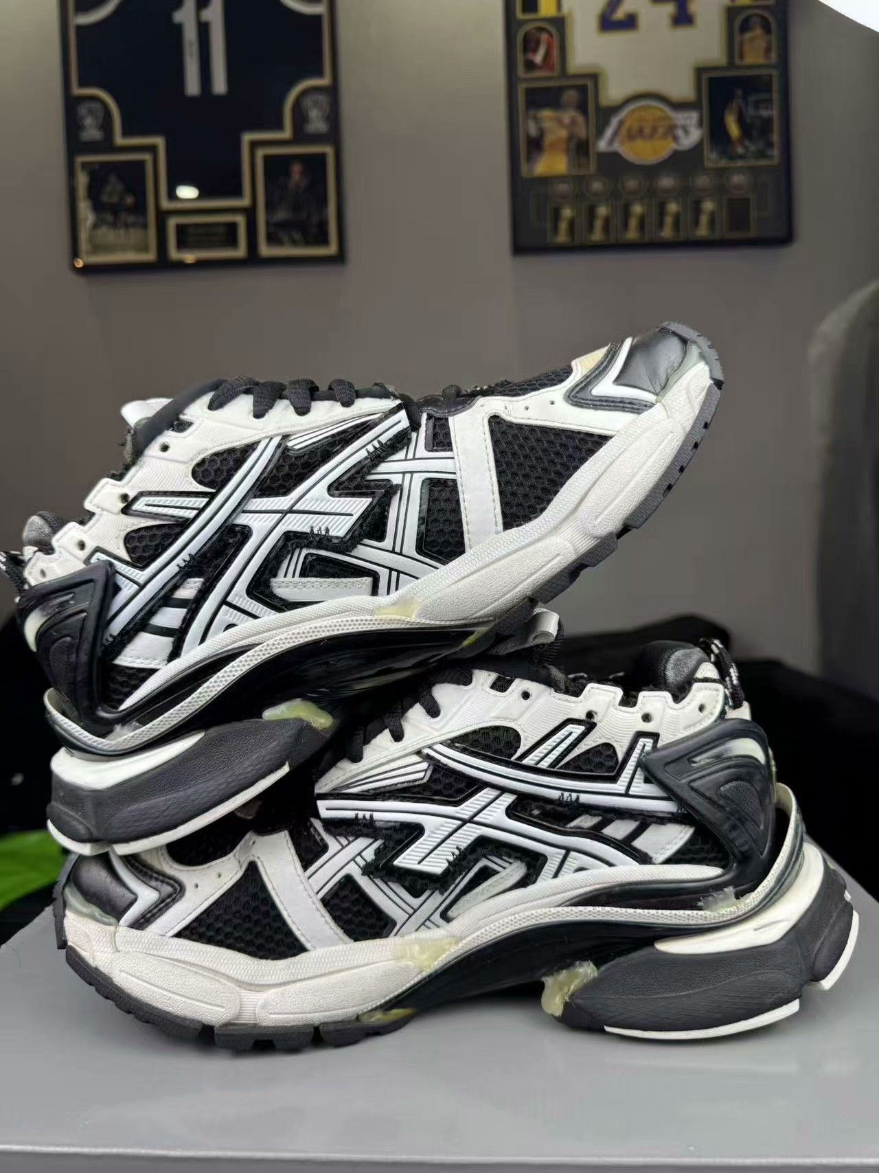 Balenciaga Balenciaga Running Black Lowtop Sneakers 8.5 Men Size US 8.5 / EU 41-42 - 6 Thumbnail