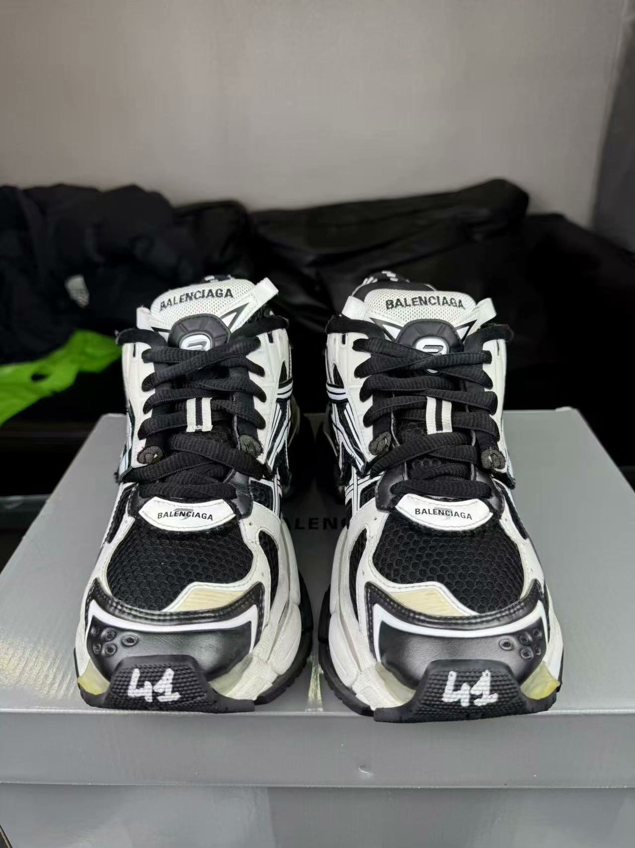 Balenciaga Balenciaga Running Black Lowtop Sneakers 8.5 Men Size US 8.5 / EU 41-42 - 2 Thumbnail