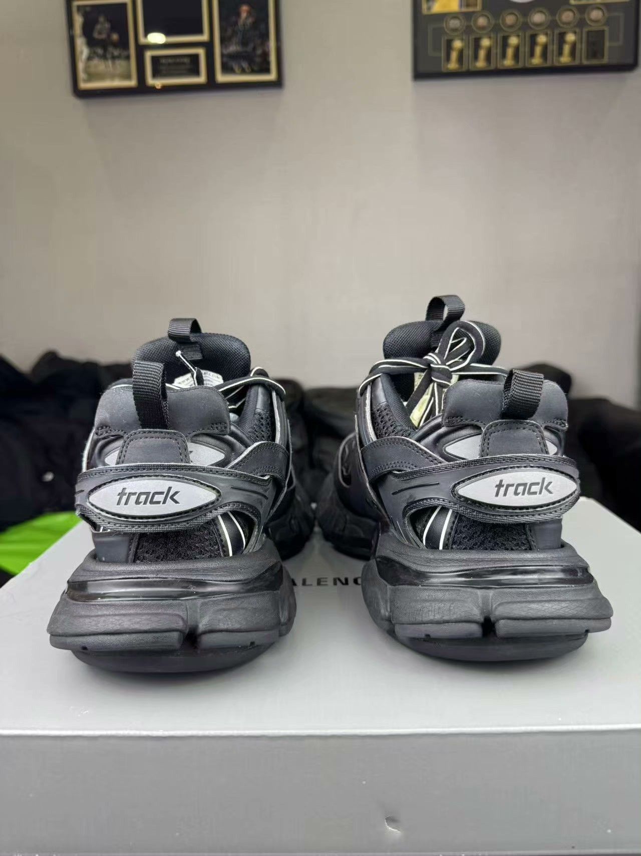 Balenciaga Balenciaga Black Lowtop Sneakers us_7-5 Women Size US 7.5 / IT 37.5 - 4 Thumbnail