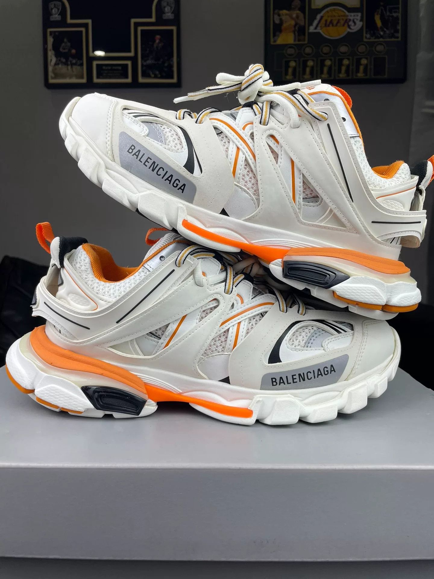 Balenciaga Balenciaga White Lowtop Sneakers 7.5 Men Size US 7.5 / EU 40-41 - 6 Thumbnail