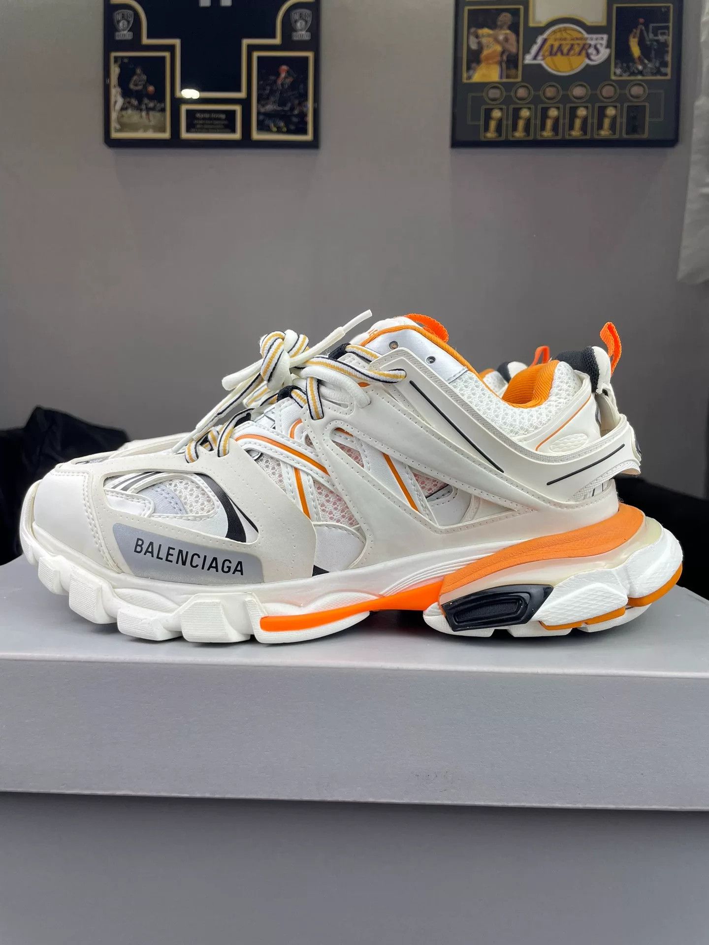 Balenciaga Balenciaga White Lowtop Sneakers 7.5 Men Size US 7.5 / EU 40-41 - 7 Thumbnail
