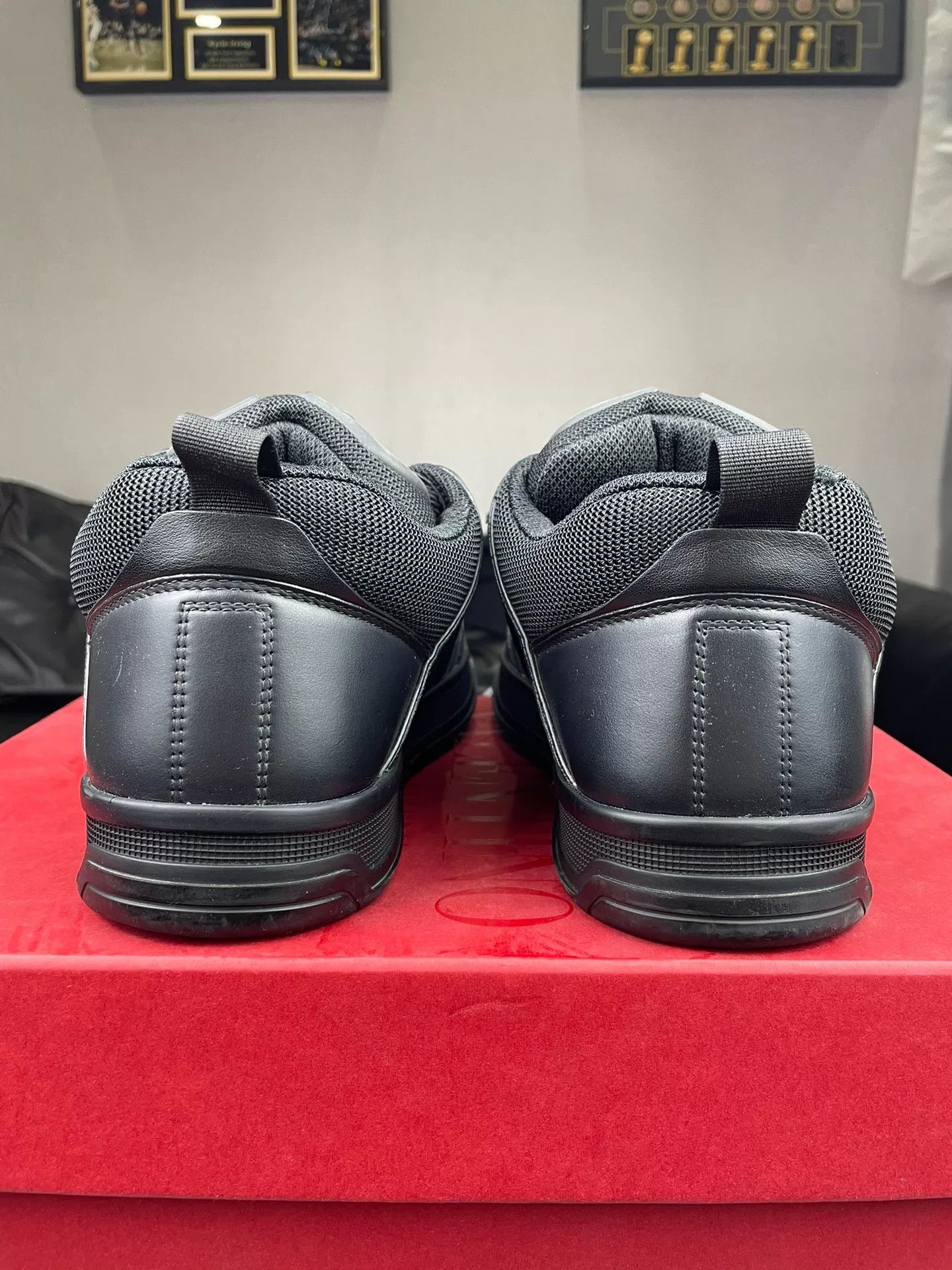 Valentino Valentino Black Lowtop Sneakers 8.5 Men Size US 8.5 / EU 41-42 - 3 Thumbnail