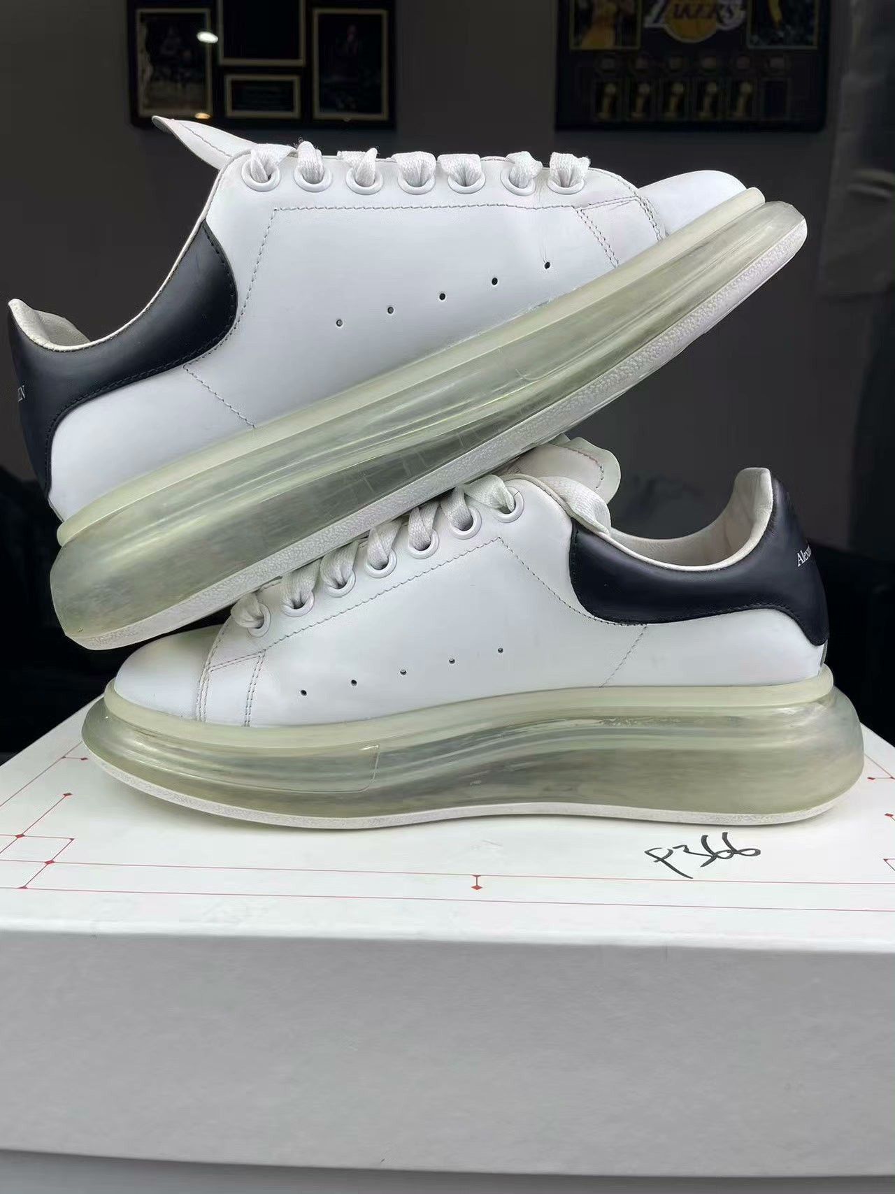 Alexander McQueen Alexander McQueen Black Lowtop Sneakers us_8-5 Women Size US 8.5 / IT 38.5 - 5 Thumbnail