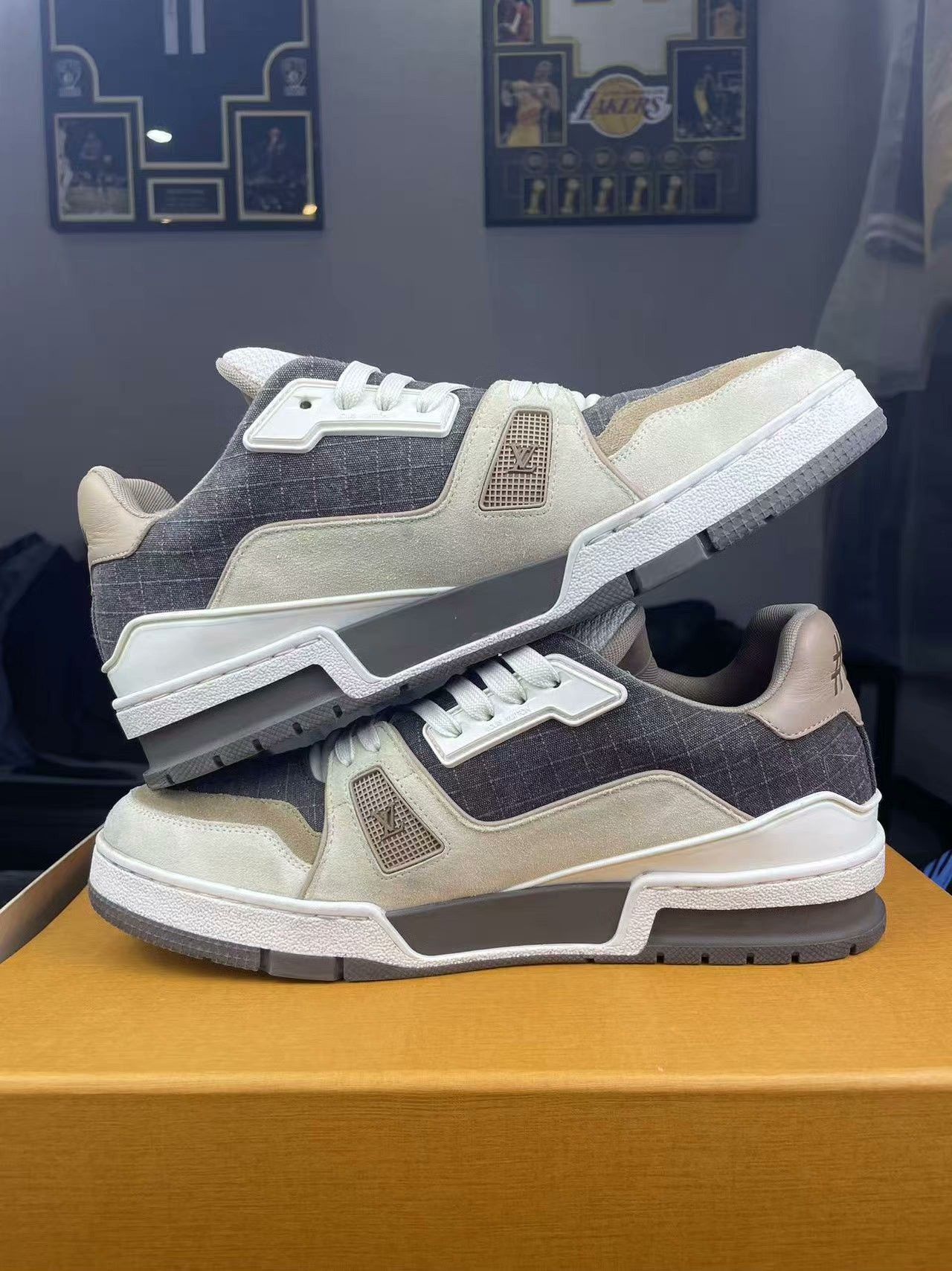 Louis Vuitton Louis Vuitton Training Gray Lowtop Sneakers 8.5 Men Size US 8.5 / EU 41-42 - 5 Thumbnail