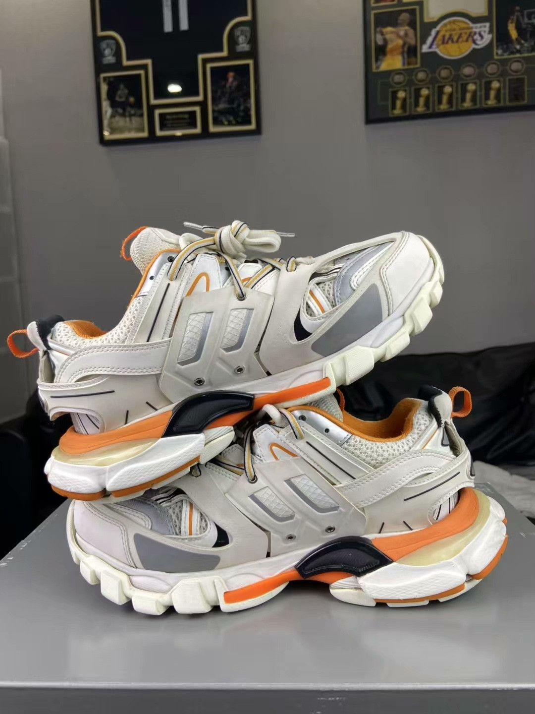 Balenciaga Balenciaga White Lowtop Sneakers 7.5 Men Size US 7.5 / EU 40-41 - 6 Thumbnail