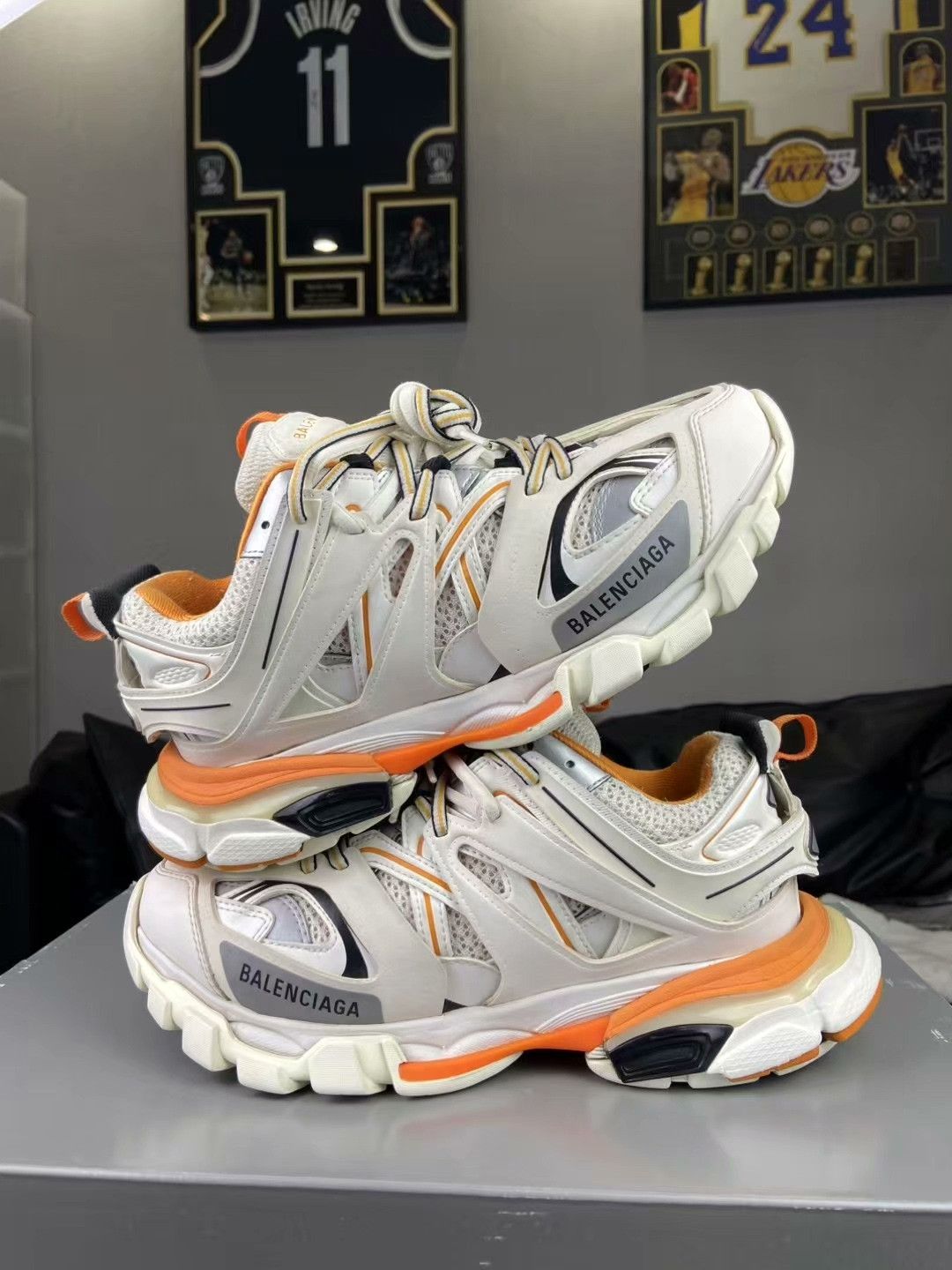 Balenciaga Balenciaga White Lowtop Sneakers 7.5 Men Size US 7.5 / EU 40-41 - 7 Thumbnail