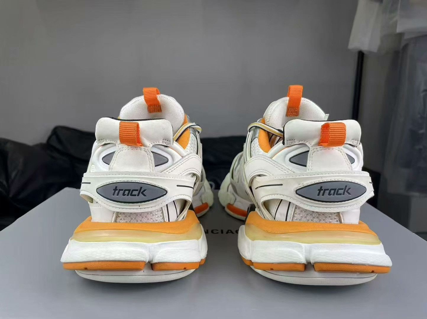 Balenciaga Balenciaga White Lowtop Sneakers 9 Men Size US 9 / EU 42 - 4 Thumbnail