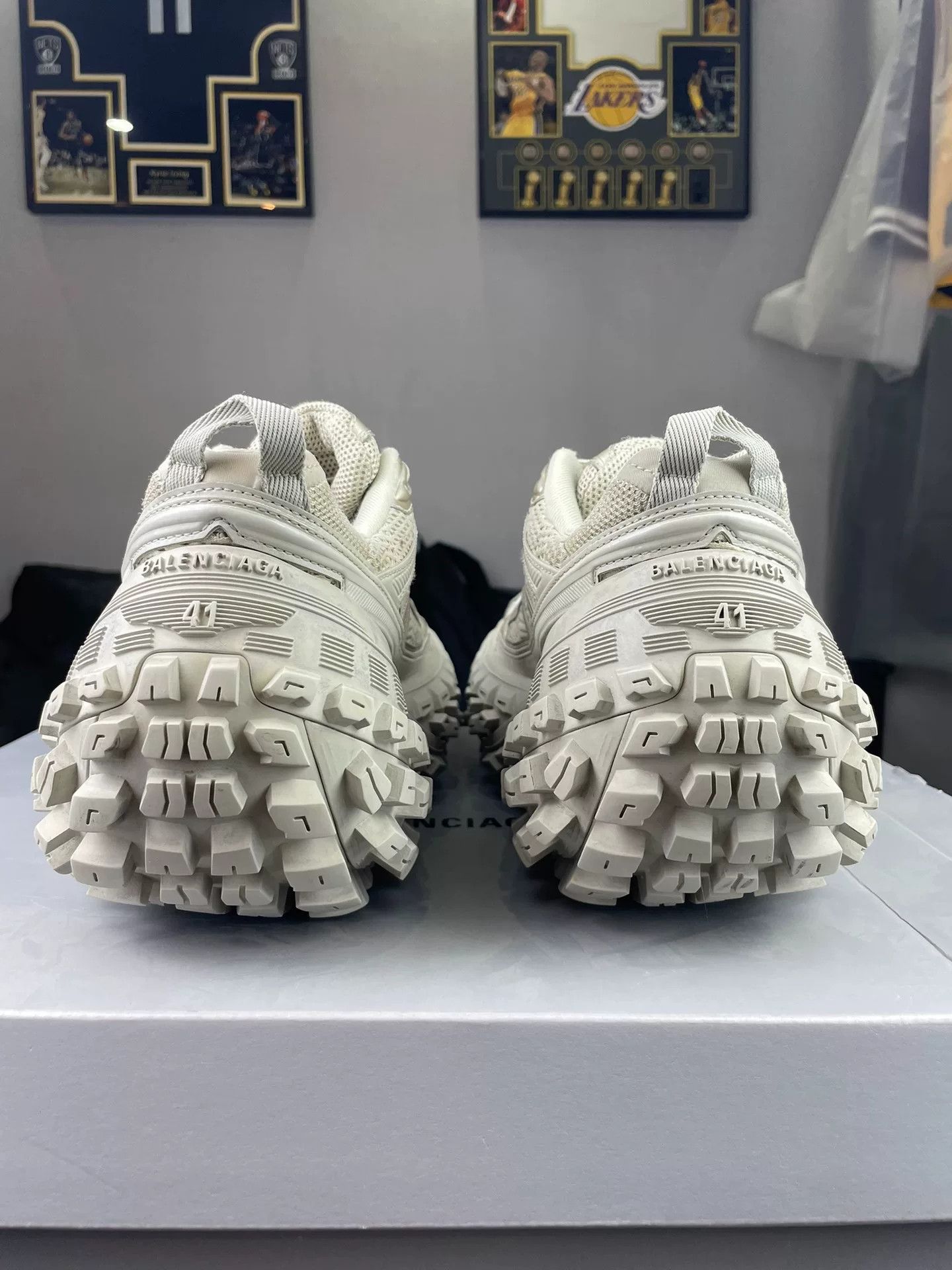 Balenciaga Balenciaga Brown Lowtop Sneakers 8.5 Men Size US 8.5 / EU 41-42 - 3 Thumbnail