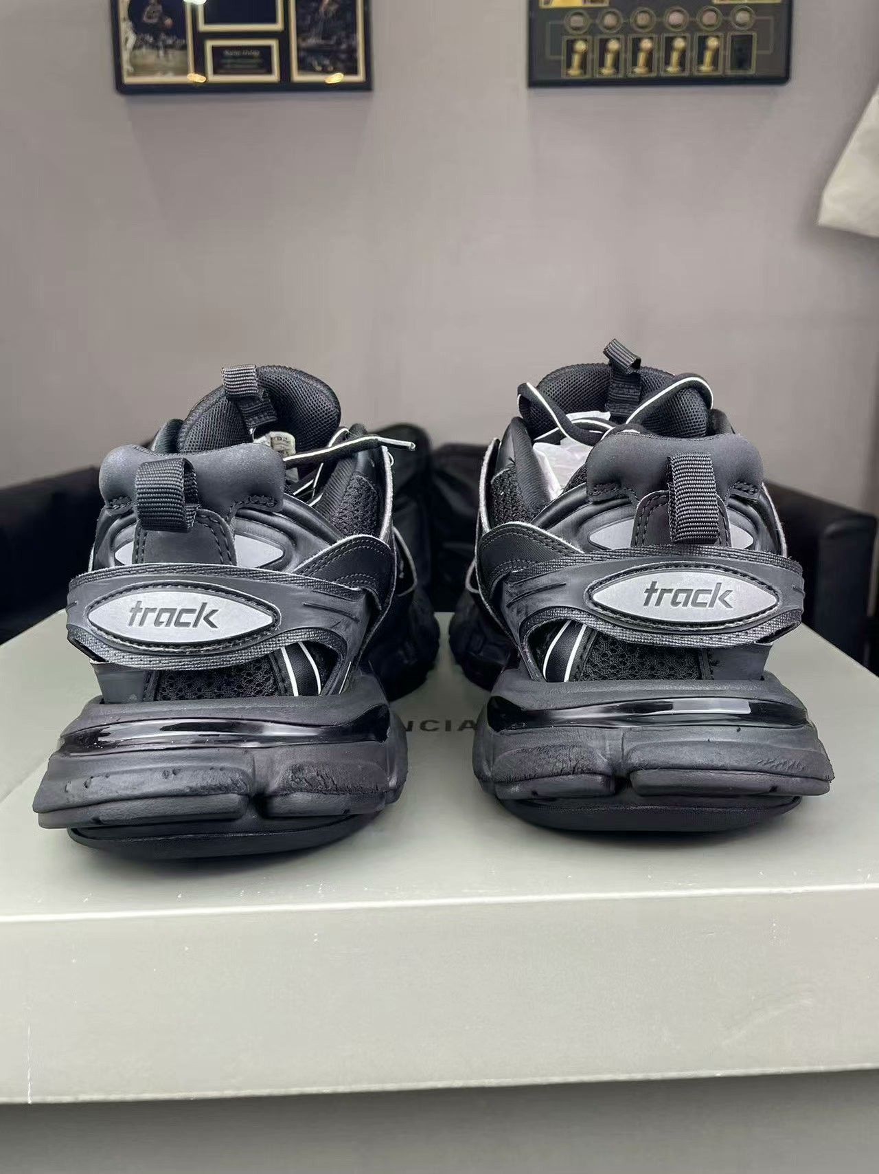 Balenciaga Balenciaga Black Lowtop Sneakers 7.5 Men Size US 7.5 / EU 40-41 - 3 Thumbnail