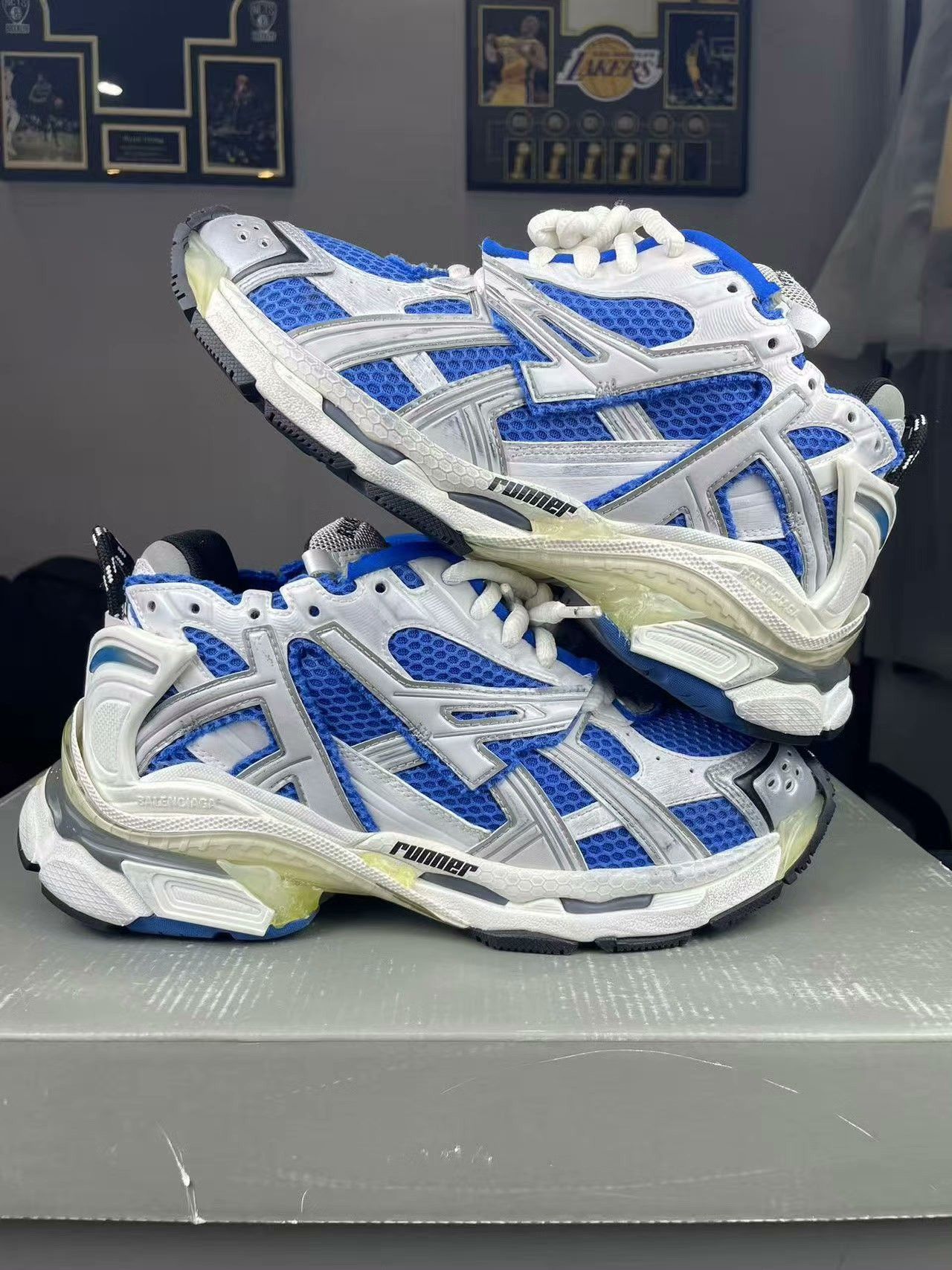 Balenciaga Balenciaga Running Blue Lowtop Sneakers us_7-5 Women Size US 7.5 / IT 37.5 - 6 Thumbnail