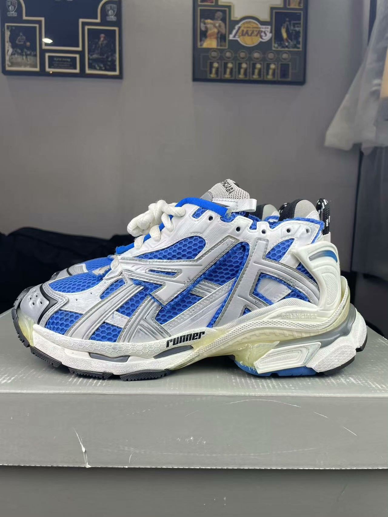 Balenciaga Balenciaga Running Blue Lowtop Sneakers us_7-5 Women Size US 7.5 / IT 37.5 - 7 Thumbnail