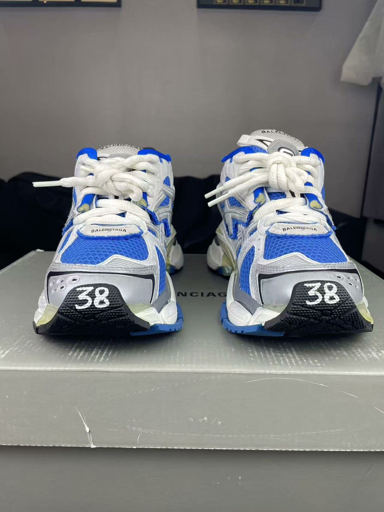 Balenciaga Balenciaga Running Blue Lowtop Sneakers us_7-5 Women Size US 7.5 / IT 37.5 - 2 Thumbnail