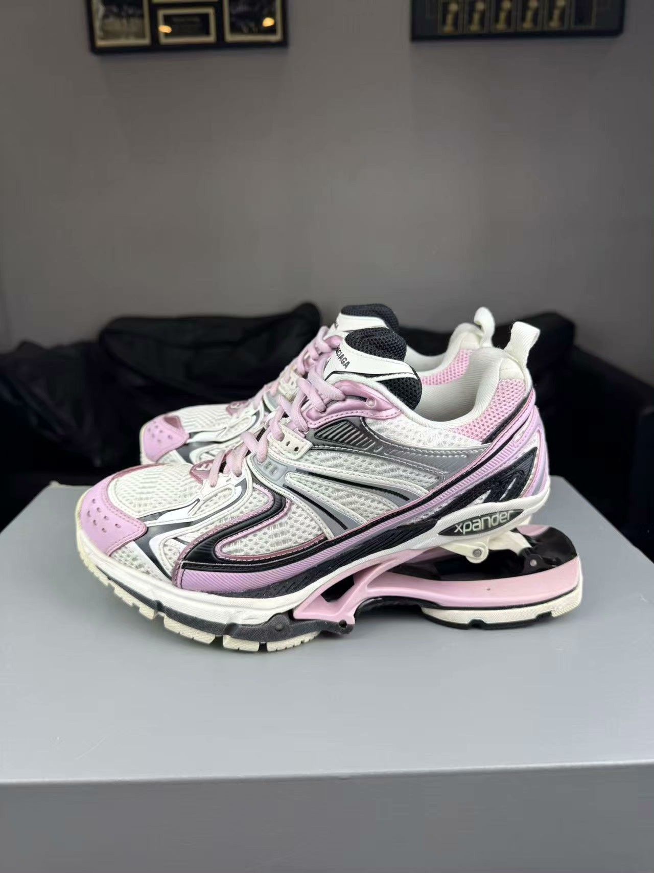 Balenciaga Balenciaga Pink Lowtop Sneakers us_6-5 Women Size US 6.5 / IT 36.5 - 3 Thumbnail