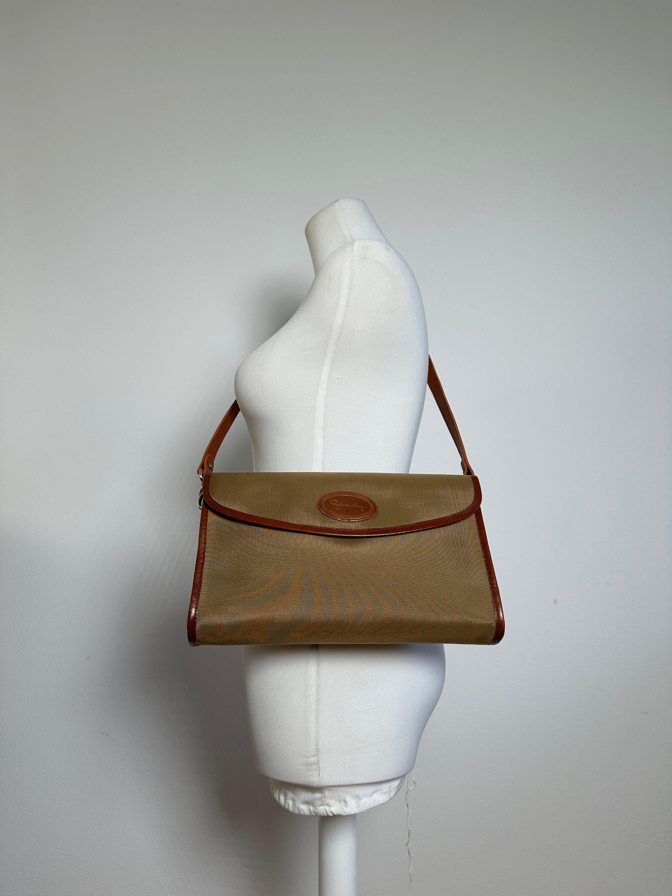 Givenchy Vintage Leather / Canvas Shoulder Bag Camel / Brown Size ONE SIZE - 8 Thumbnail