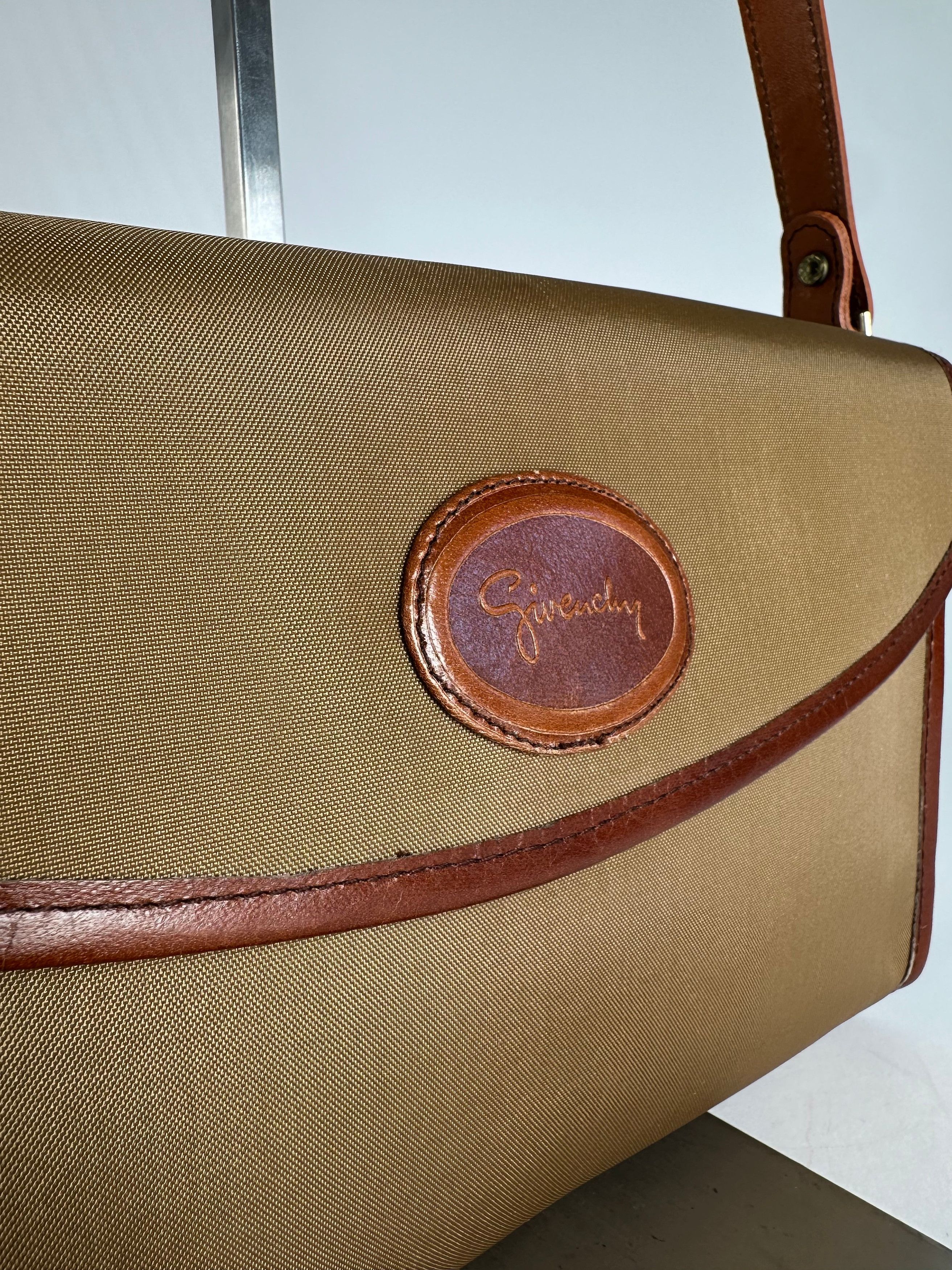 Givenchy Vintage Leather / Canvas Shoulder Bag Camel / Brown Size ONE SIZE - 6 Thumbnail
