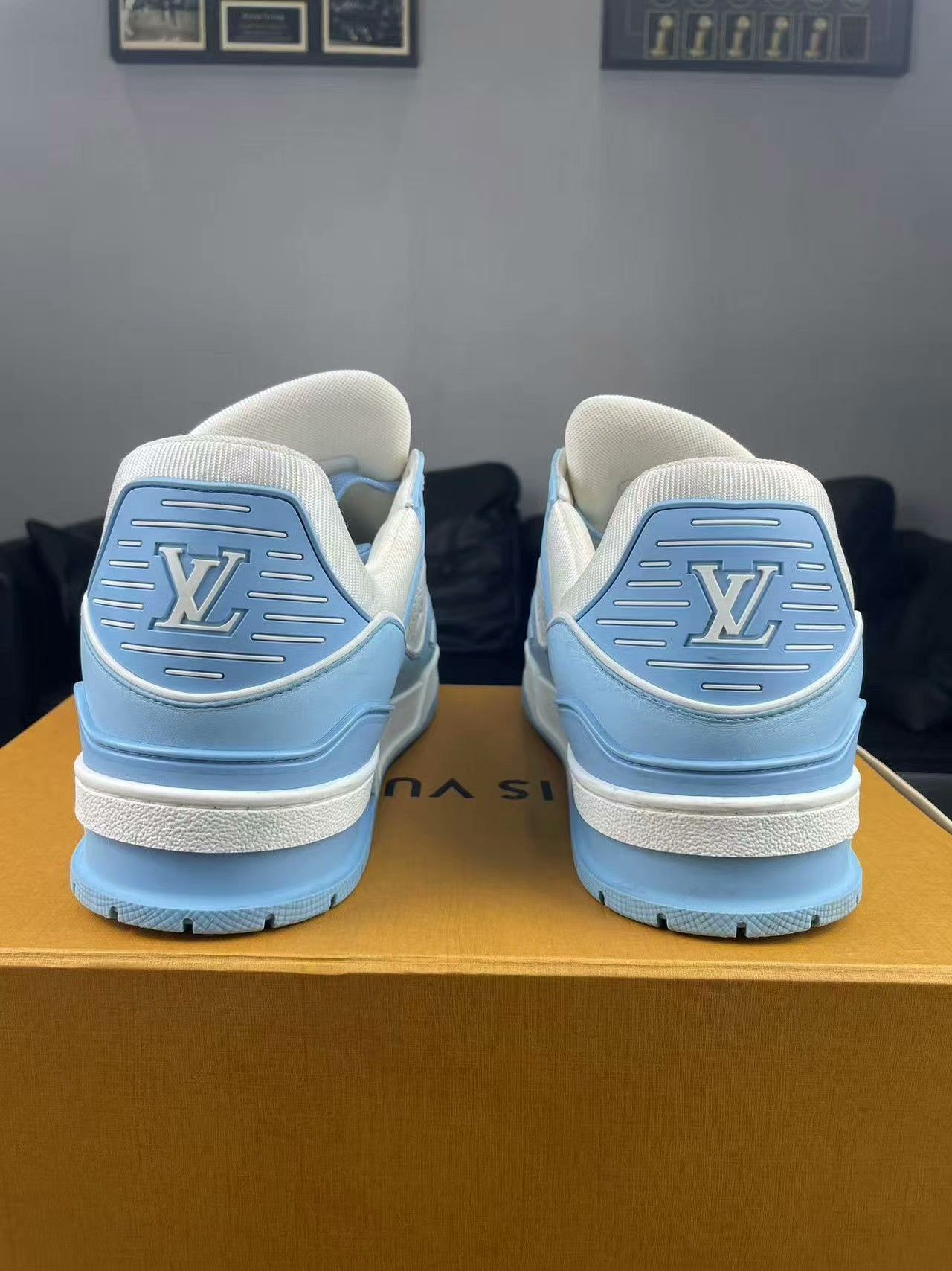 Louis Vuitton Louis Vuitton Training Blue Lowtop Sneakers 10 Men Size US 10 / EU 43 - 3 Thumbnail