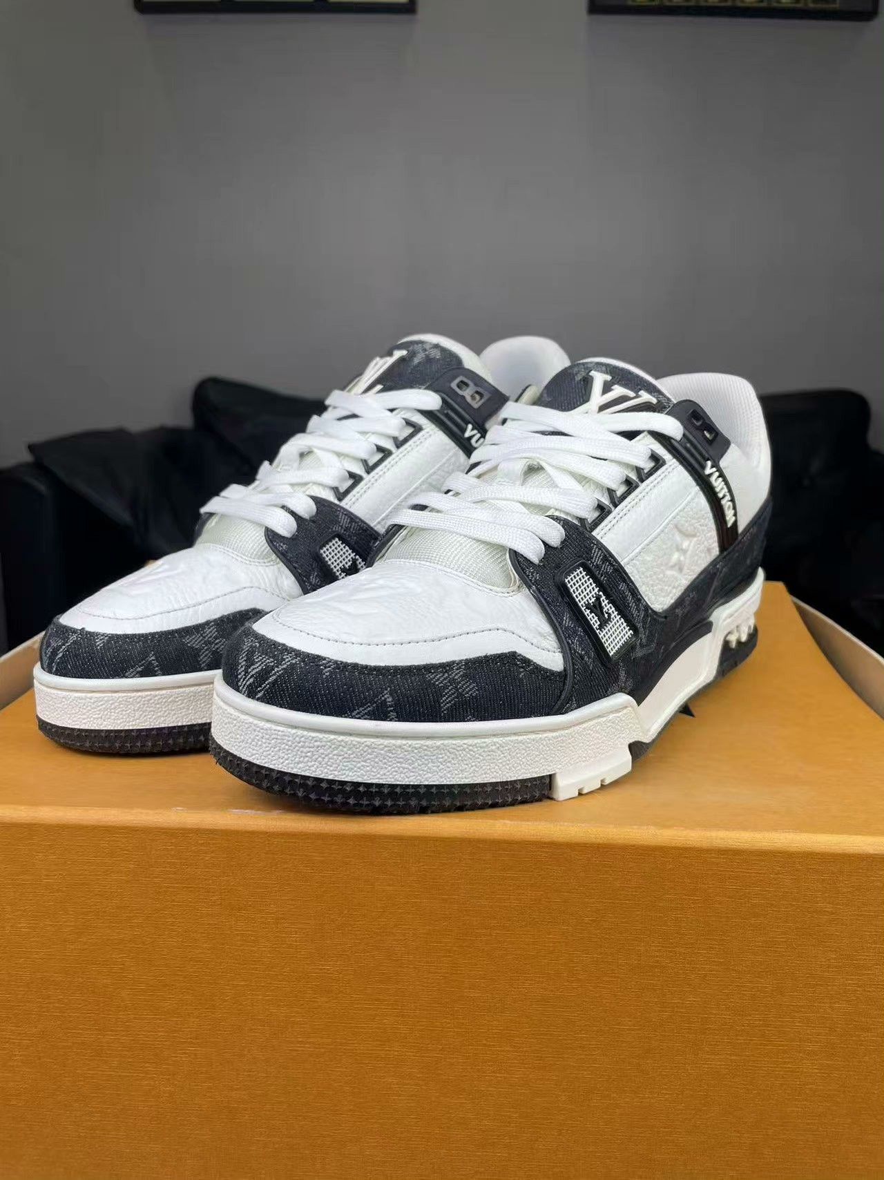 Louis Vuitton Louis Vuitton Training Denim Black Lowtop Sneakers 9 Men Size US 9 / EU 42 - 2 Thumbnail