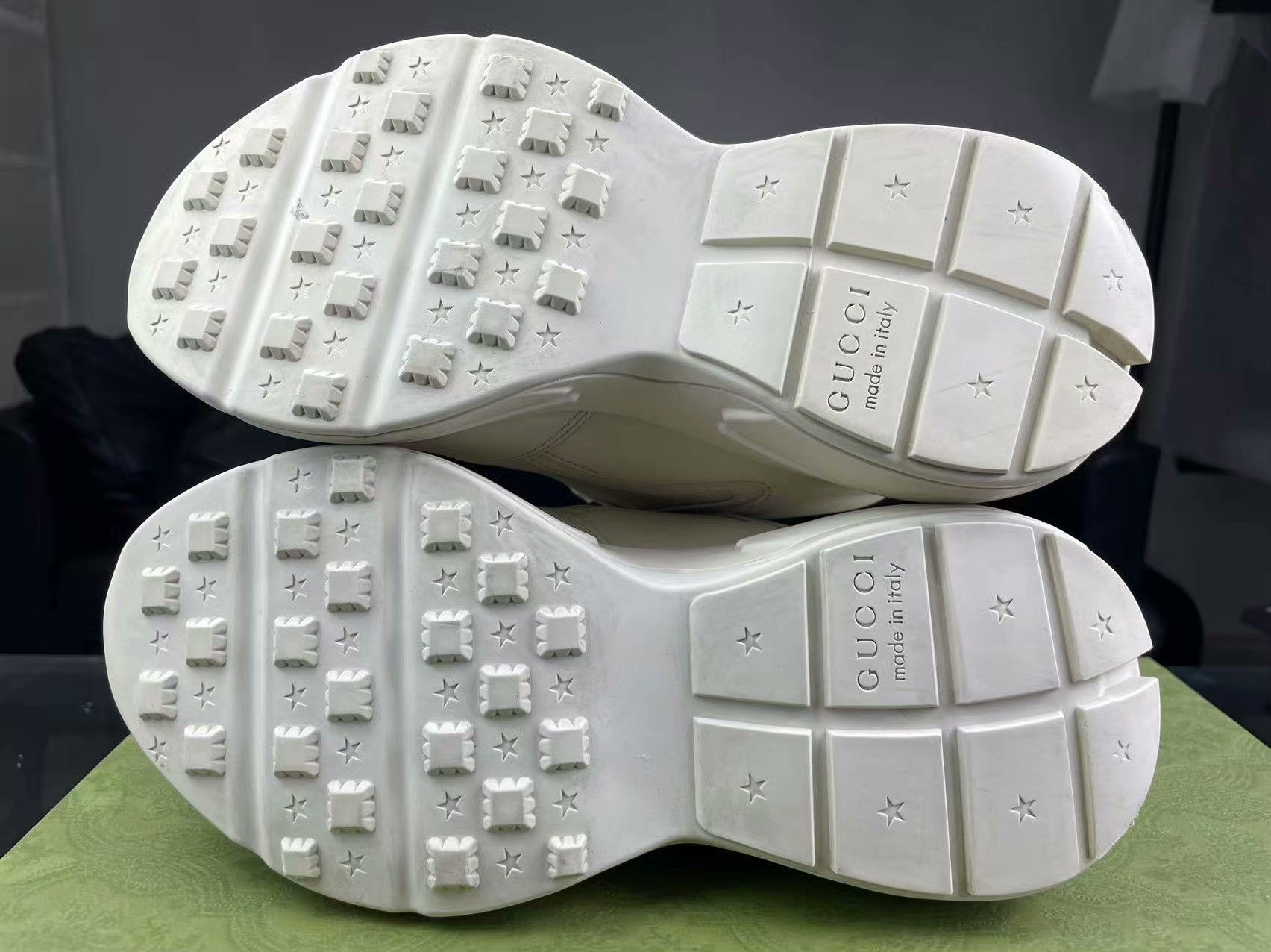 Gucci Gucci Printed Lowtop Sneakers us_6 Women Size US 6 / IT 36 - 4 Thumbnail