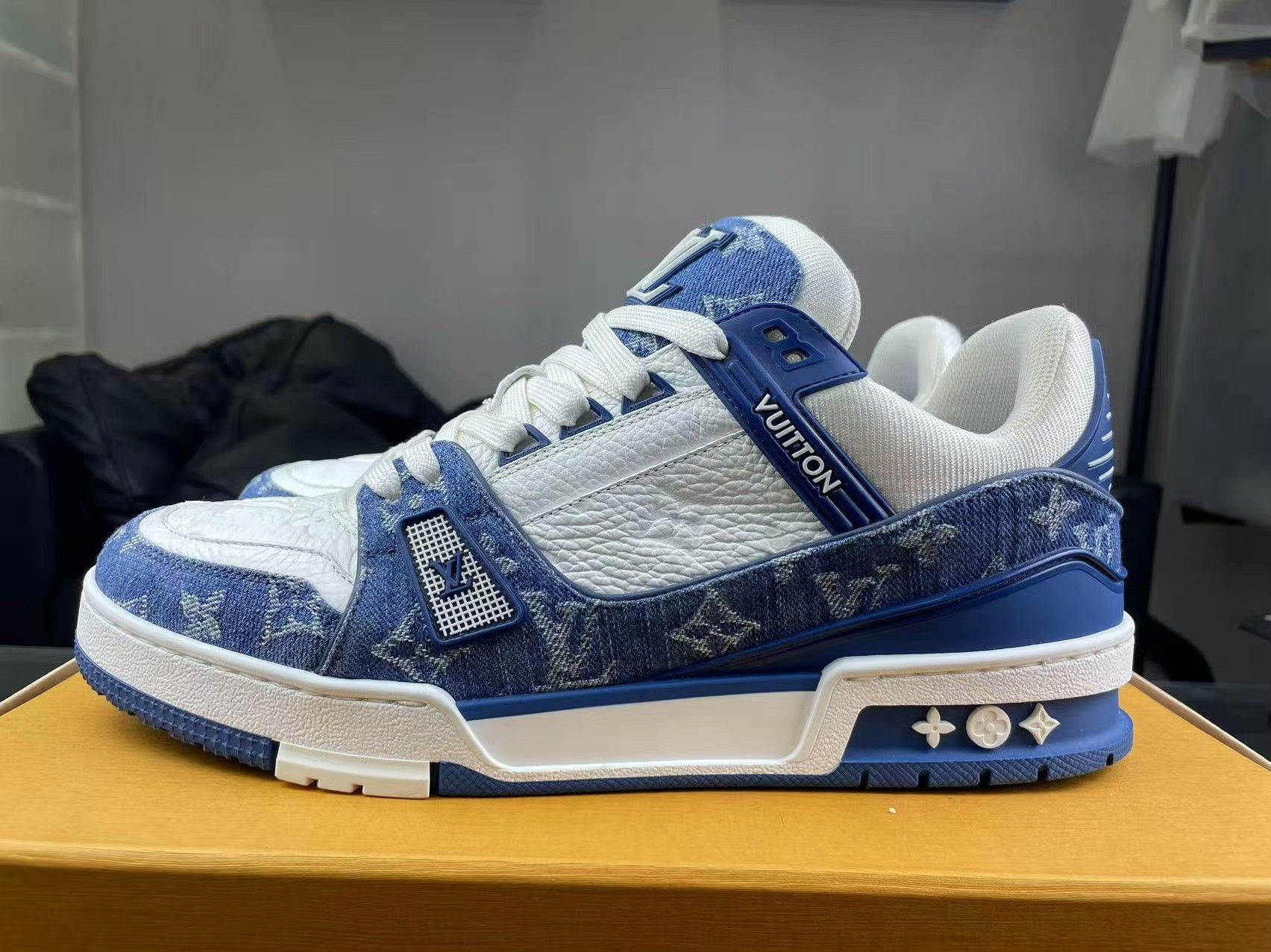 Louis Vuitton Louis Vuitton Training Denim Blue Lowtop Sneakers 9 Men Size US 9 / EU 42 - 7 Thumbnail
