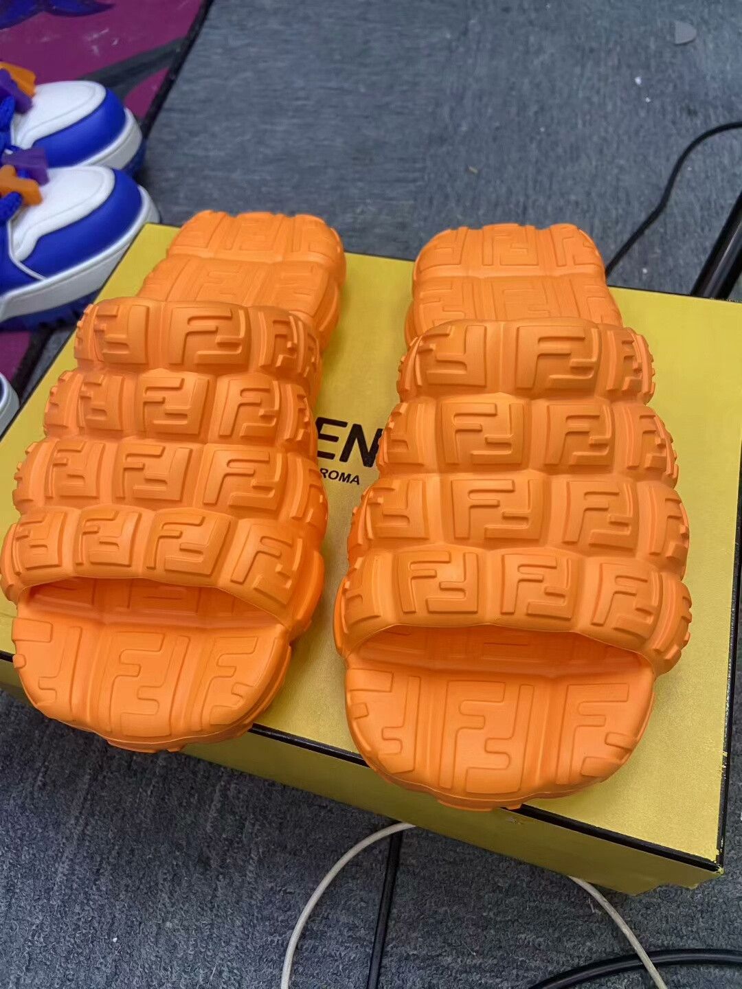 Fendi Fendi Orange Sandals 8.5 Men Size US 8.5 / EU 41-42 - 3 Thumbnail