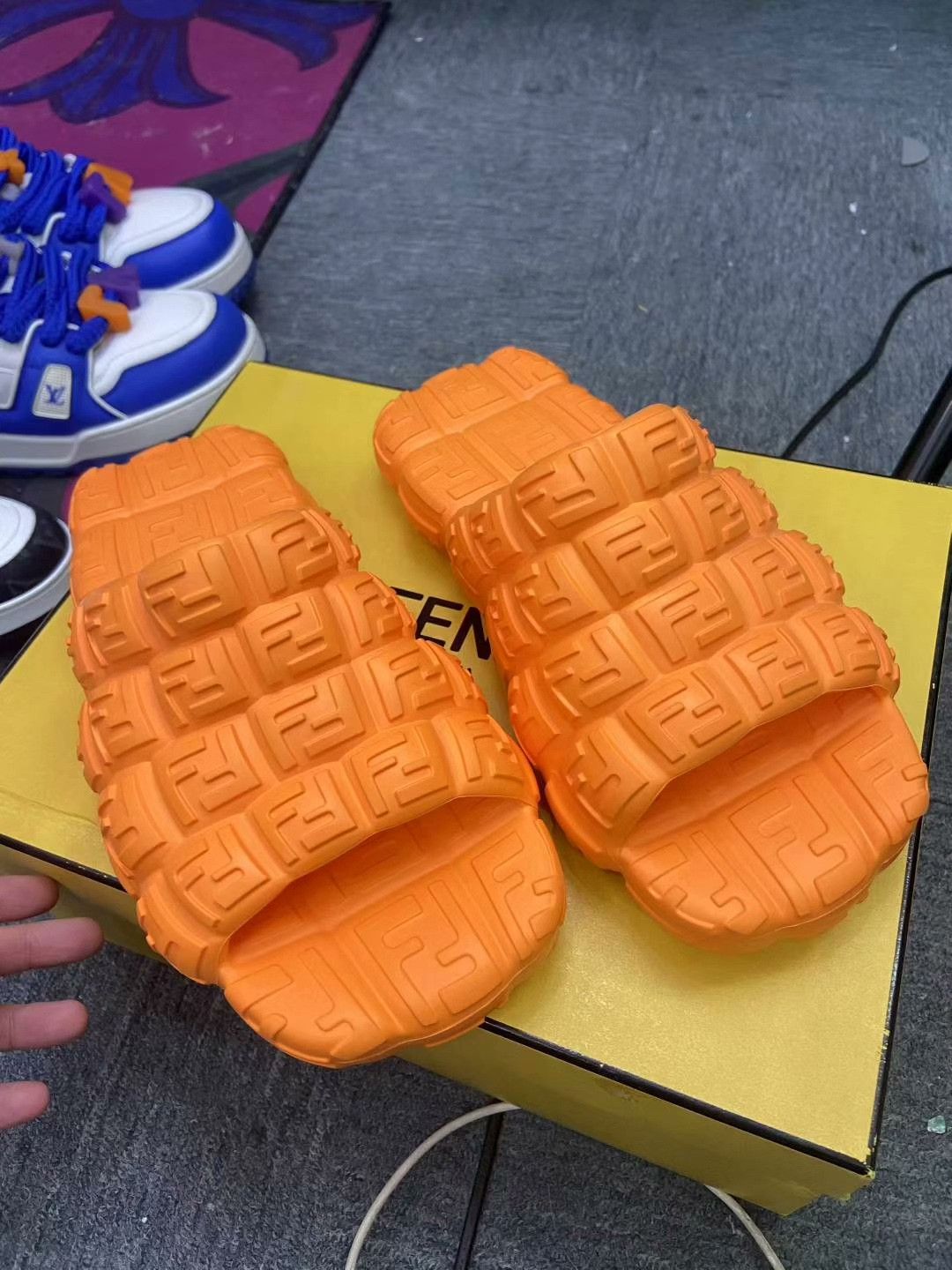 Fendi Fendi Orange Sandals 8.5 Men Size US 8.5 / EU 41-42 - 2 Thumbnail
