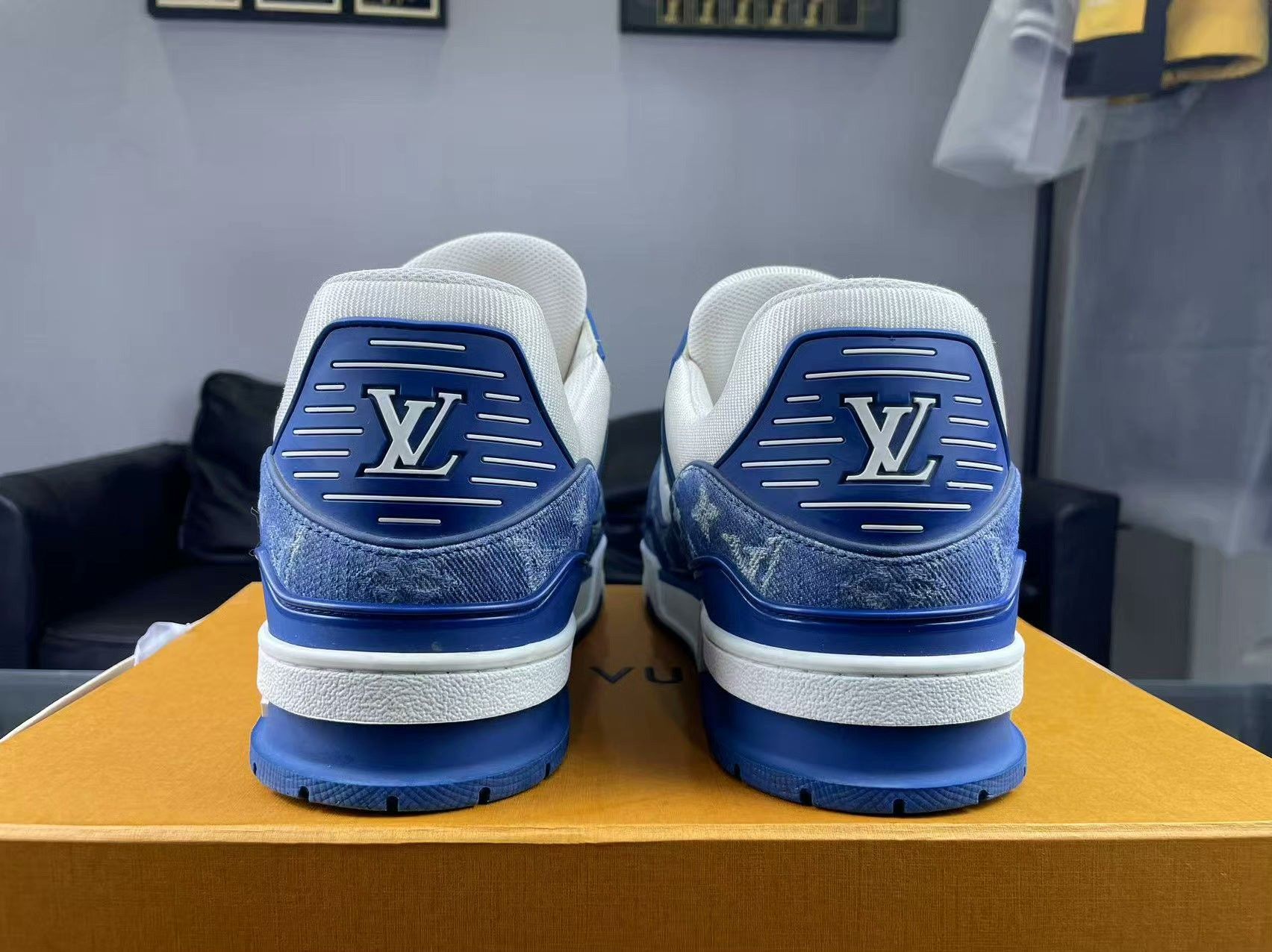Louis Vuitton Louis Vuitton Training Denim Blue Lowtop Sneakers 10.5 Men Size US 10.5 / EU 43-44 - 3 Thumbnail