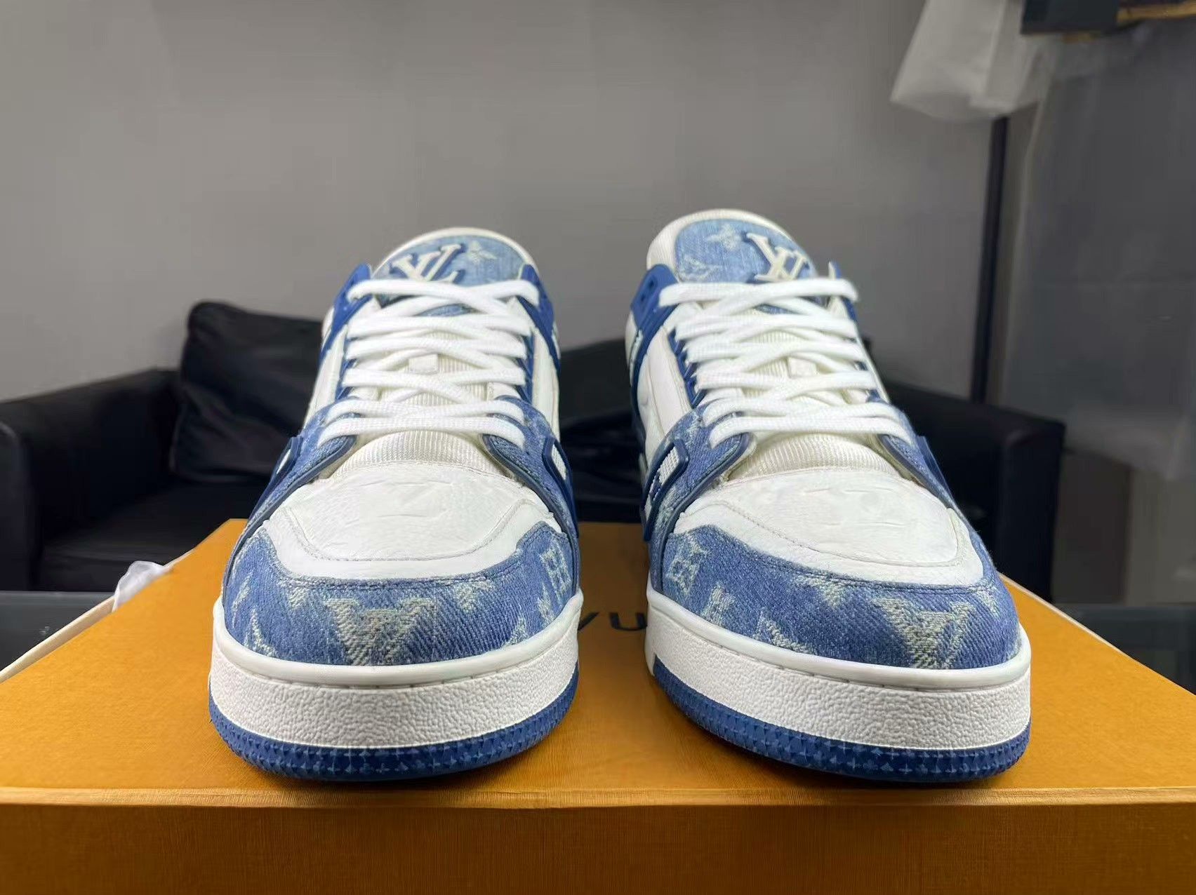 Louis Vuitton Louis Vuitton Training Denim Blue Lowtop Sneakers 10.5 Men Size US 10.5 / EU 43-44 - 2 Thumbnail