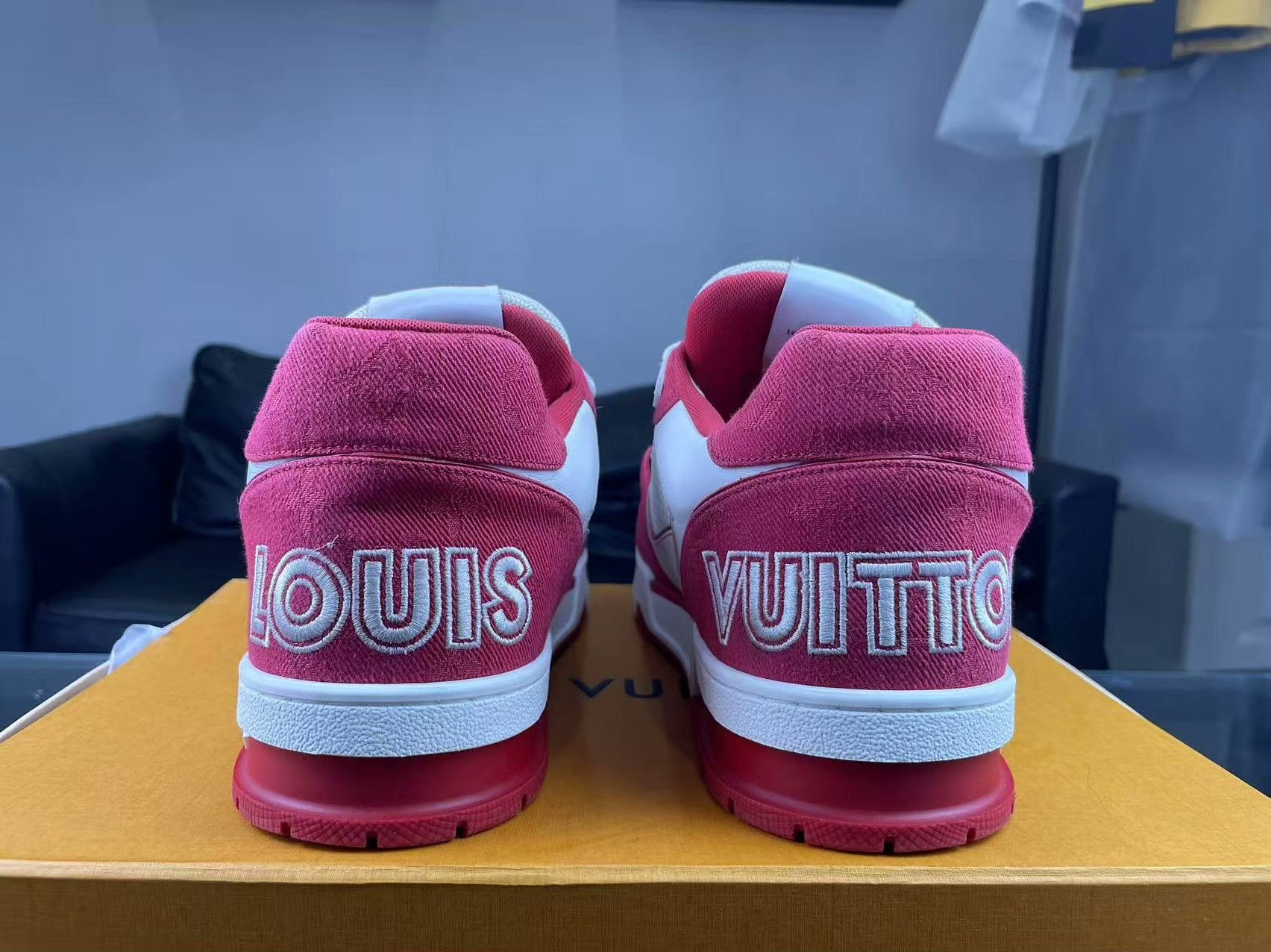 Louis Vuitton Louis Vuitton Training Red Lowtop Sneakers 9 Men Size US 9 / EU 42 - 3 Thumbnail