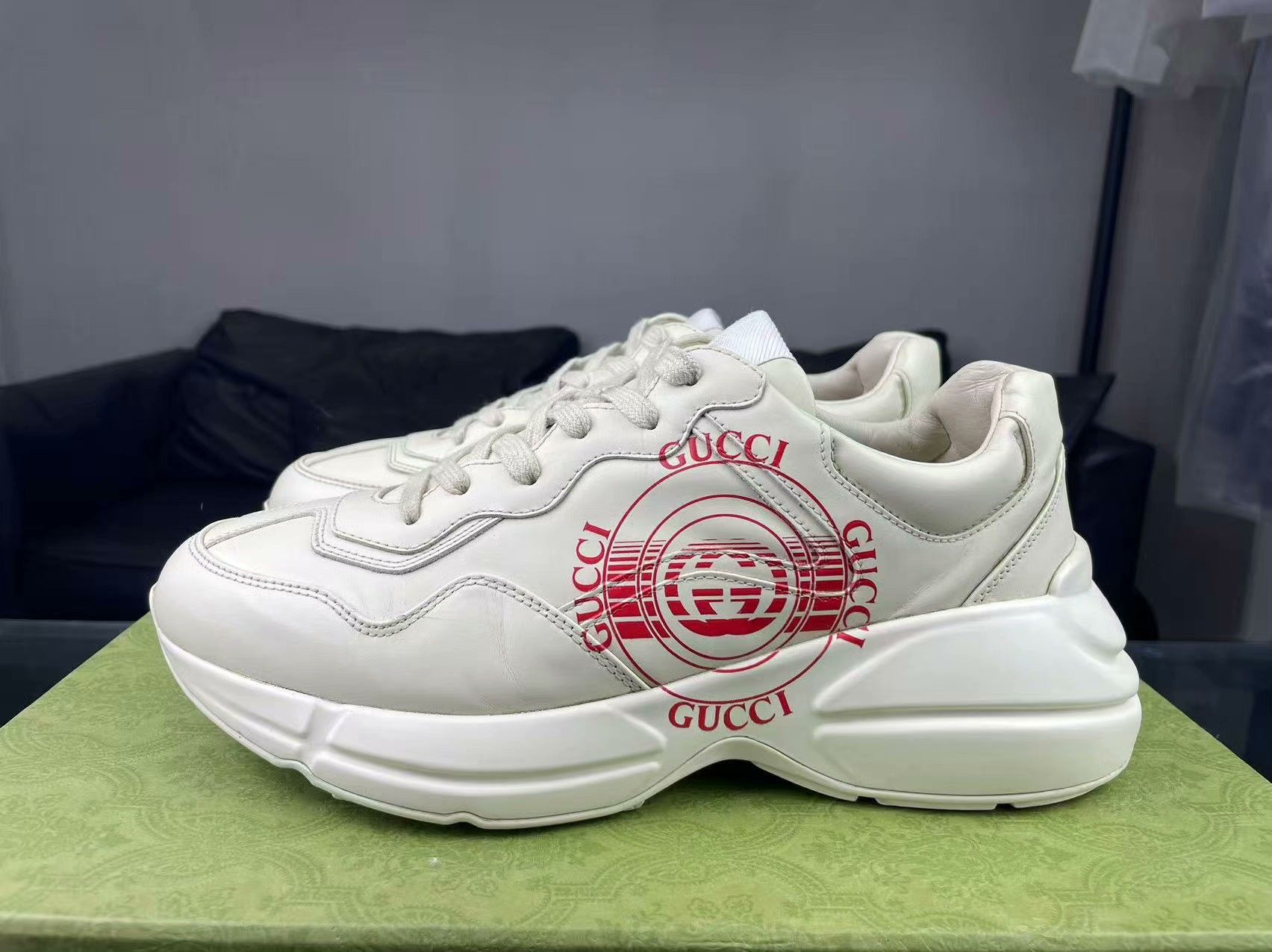 Gucci Gucci Retro Printed Lowtop Sneakers us_9 Women Size US 9 / IT 39 - 3 Thumbnail