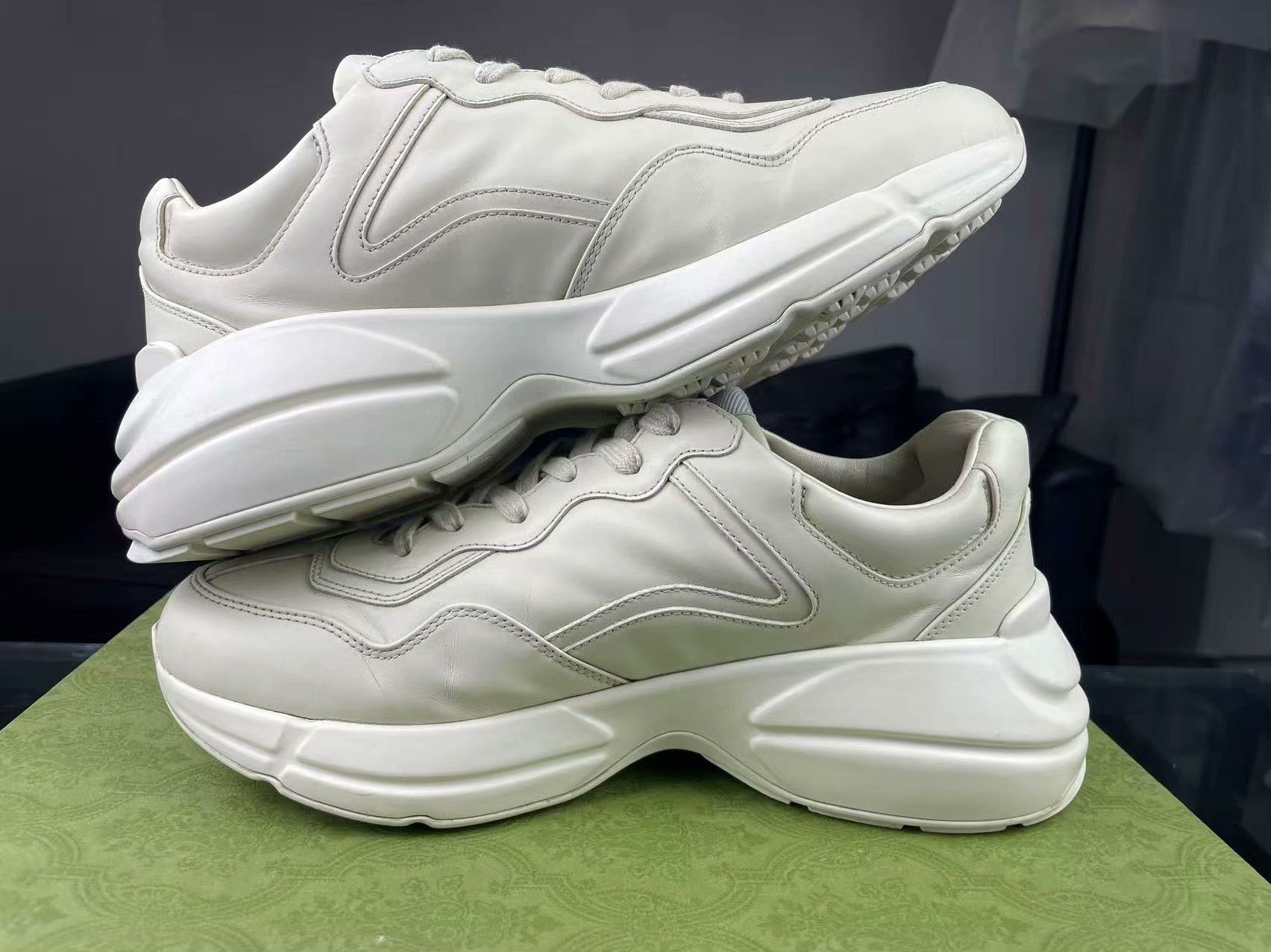 Gucci Gucci Retro Printed Lowtop Sneakers us_9 Women Size US 9 / IT 39 - 5 Thumbnail
