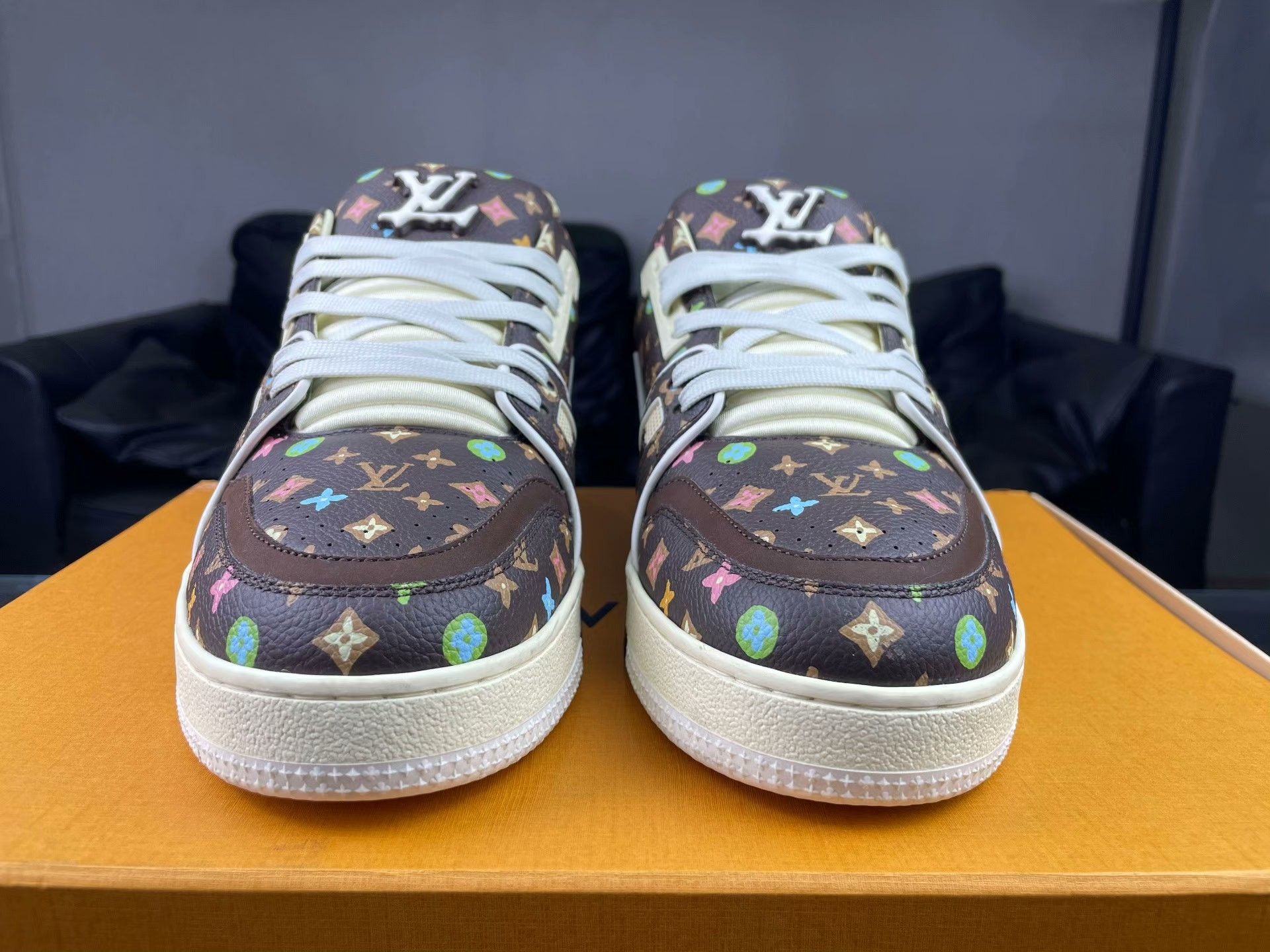 Louis Vuitton Louis Vuitton Training Lowtop Sneakers 7.5 Men Size US 7.5 / EU 40-41 - 2 Thumbnail