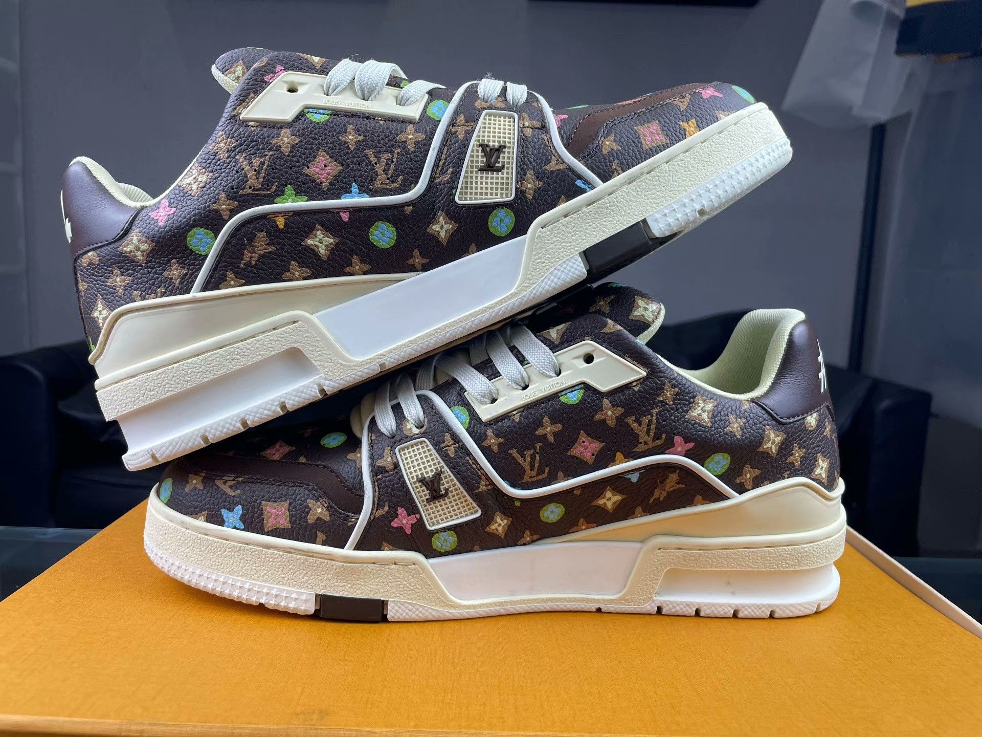 Louis Vuitton Louis Vuitton Training Lowtop Sneakers 7.5 Men Size US 7.5 / EU 40-41 - 6 Thumbnail