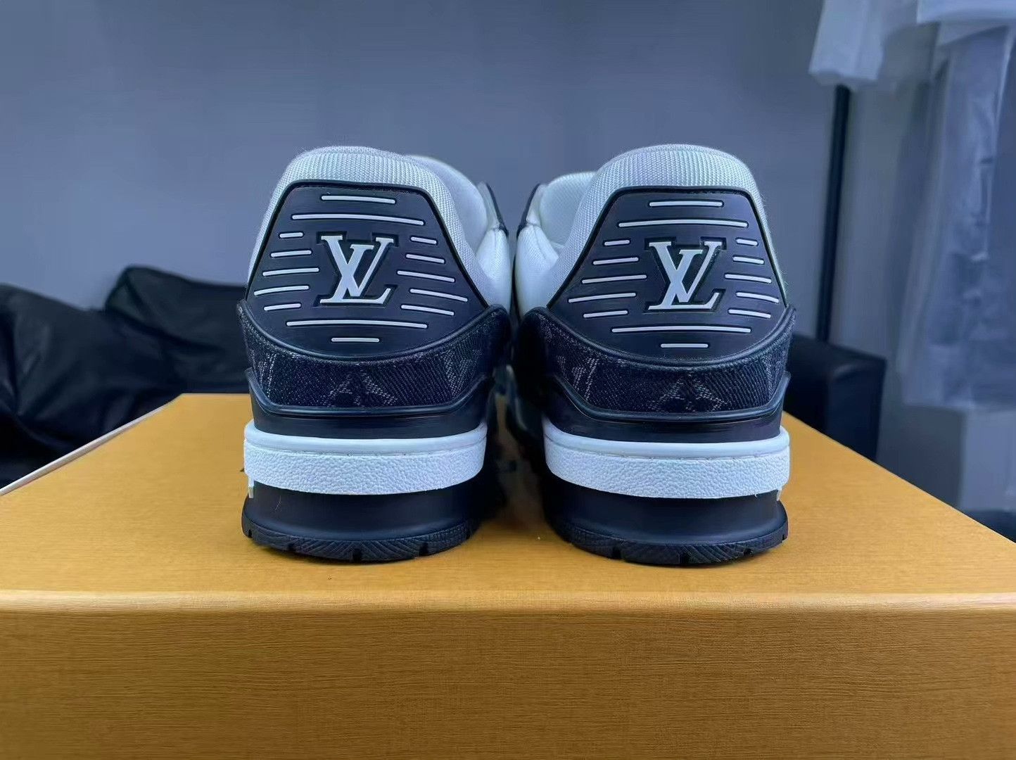 Louis Vuitton Louis Vuitton Training Denim Black Lowtop Sneakers 8.5 Men Size US 8.5 / EU 41-42 - 4 Thumbnail