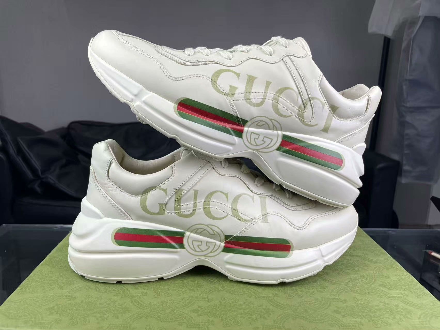 Gucci Gucci Printed Lowtop Sneakers 9.5 Men Size US 9.5 / EU 42-43 - 6 Thumbnail
