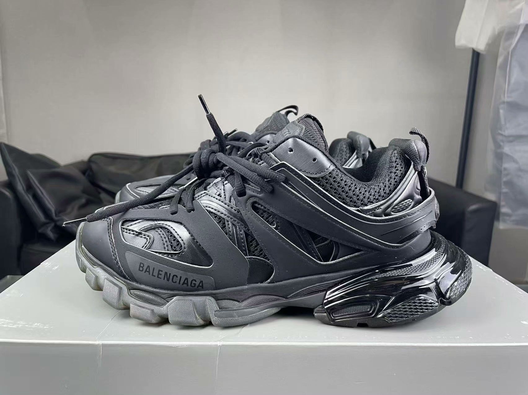 Balenciaga Balenciaga Black Lowtop Sneakers 7.5 Men Size US 7.5 / EU 40-41 - 7 Thumbnail