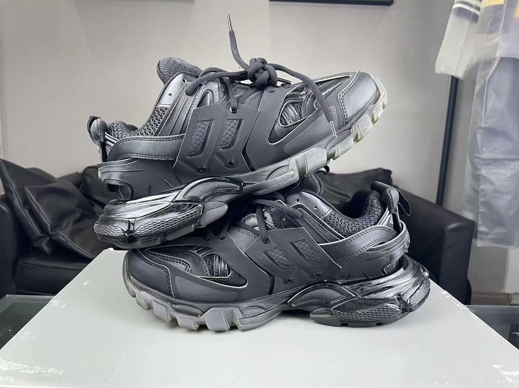 Balenciaga Balenciaga Black Lowtop Sneakers 7.5 Men Size US 7.5 / EU 40-41 - 5 Thumbnail