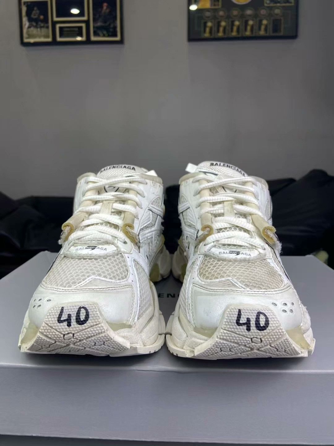 Balenciaga Balenciaga Running White Lowtop Sneakers 7.5 Men Size US 7.5 / EU 40-41 - 2 Thumbnail