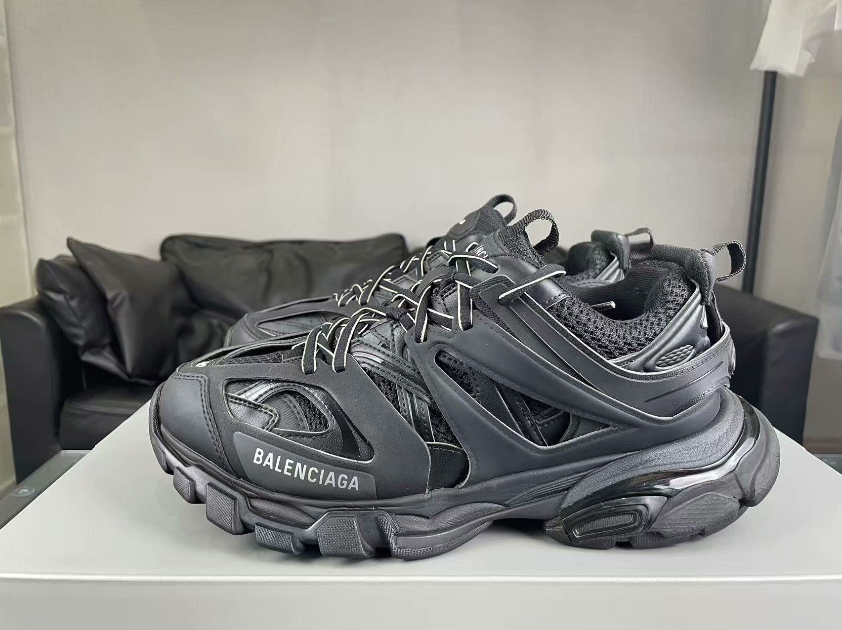 Balenciaga Balenciaga Black Lowtop Sneakers 7.5 Men Size US 7.5 / EU 40-41 - 7 Thumbnail