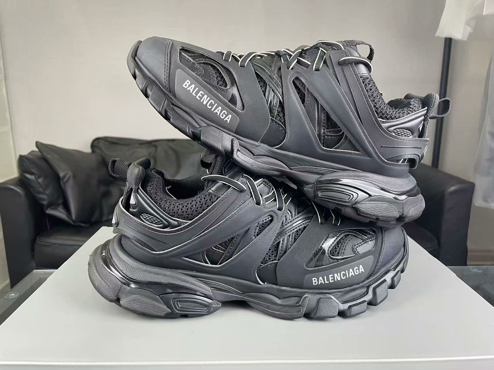 Balenciaga Balenciaga Black Lowtop Sneakers 7.5 Men Size US 7.5 / EU 40-41 - 6 Thumbnail