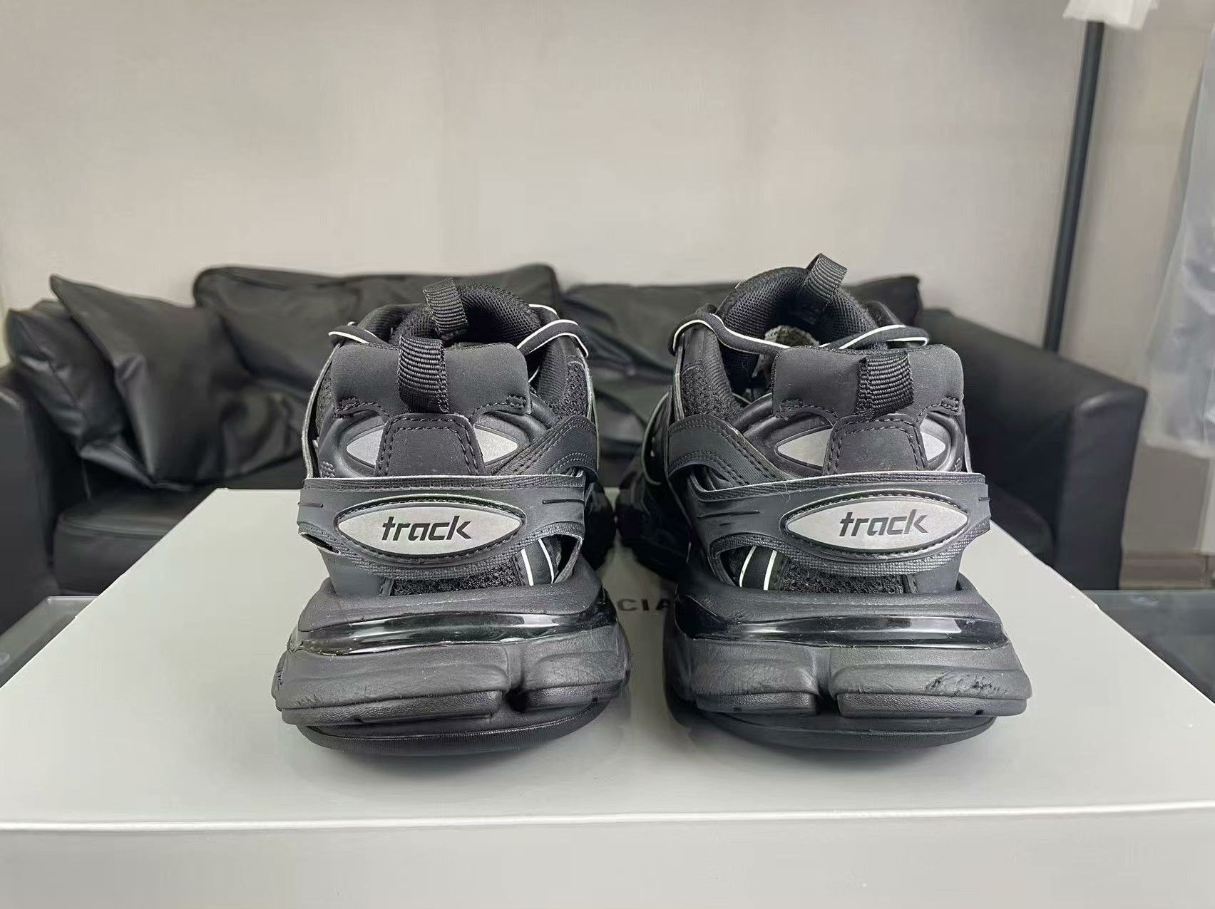 Balenciaga Balenciaga Black Lowtop Sneakers 7.5 Men Size US 7.5 / EU 40-41 - 4 Thumbnail