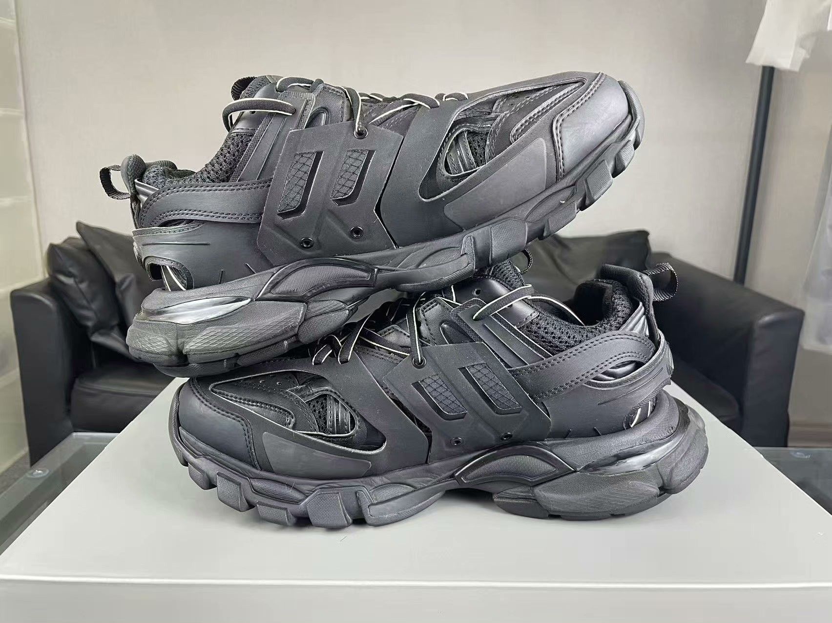 Balenciaga Balenciaga Black Lowtop Sneakers 7.5 Men Size US 7.5 / EU 40-41 - 5 Thumbnail
