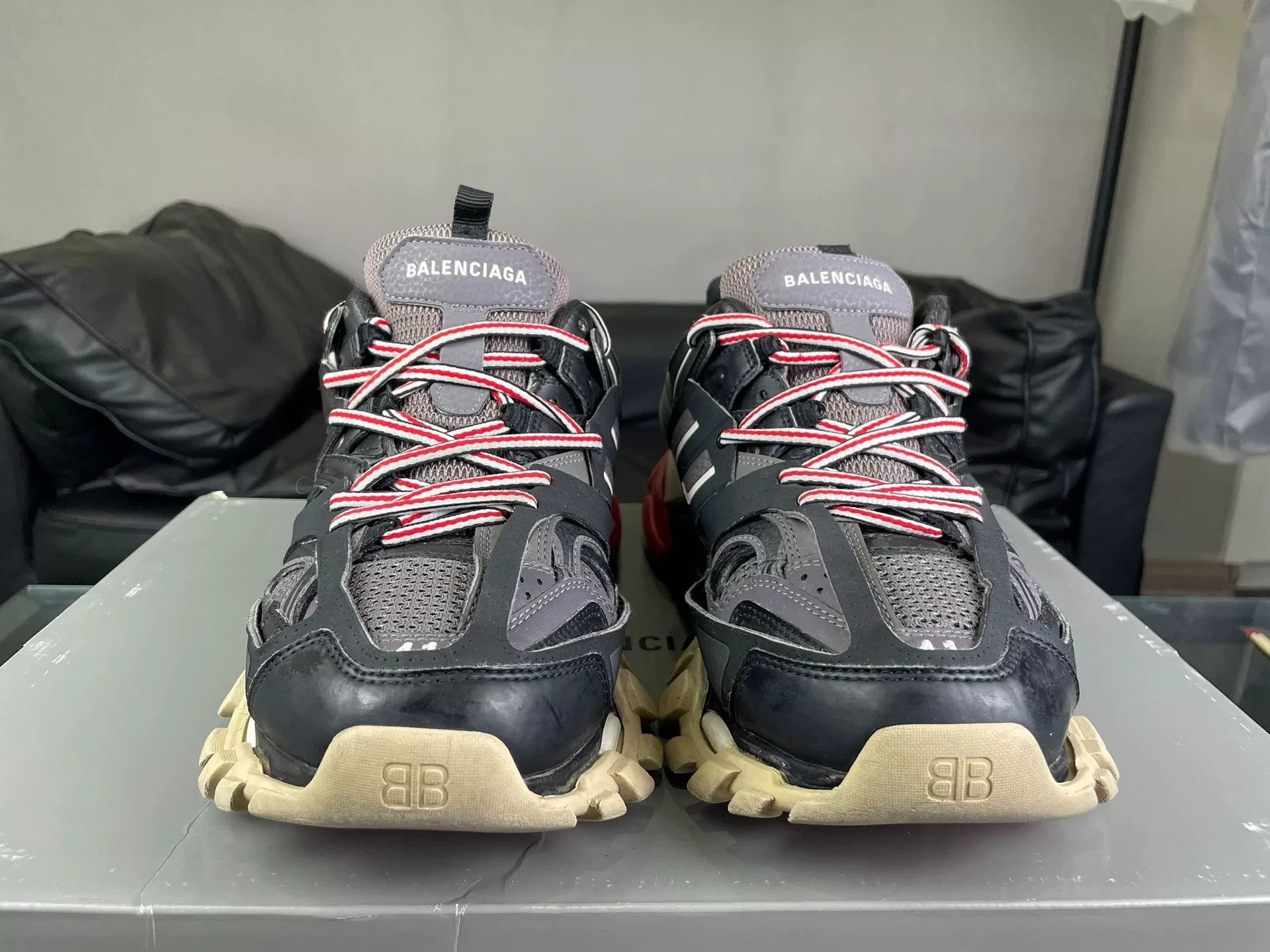 Balenciaga Balenciaga Black Lowtop Sneakers 8.5 Men Size US 8.5 / EU 41-42 - 2 Thumbnail