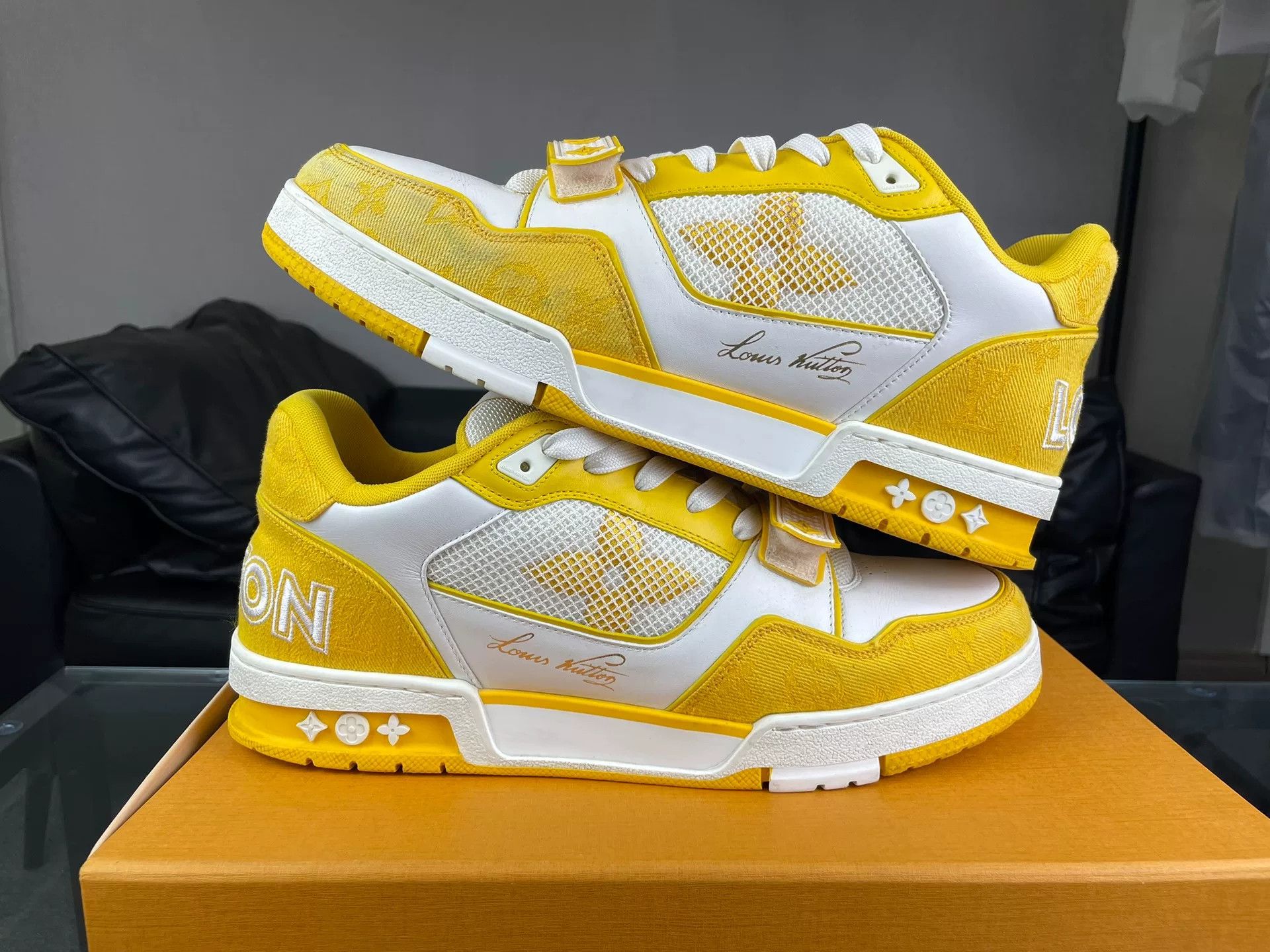 Louis Vuitton Louis Vuitton Training Yellow Lowtop Sneakers 10 Men Size US 10 / EU 43 - 7 Thumbnail