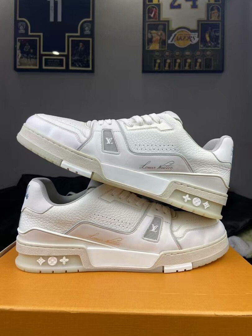 Louis Vuitton Louis Vuitton Training White Lowtop Sneakers 10 Men Size US 10 / EU 43 - 7 Thumbnail