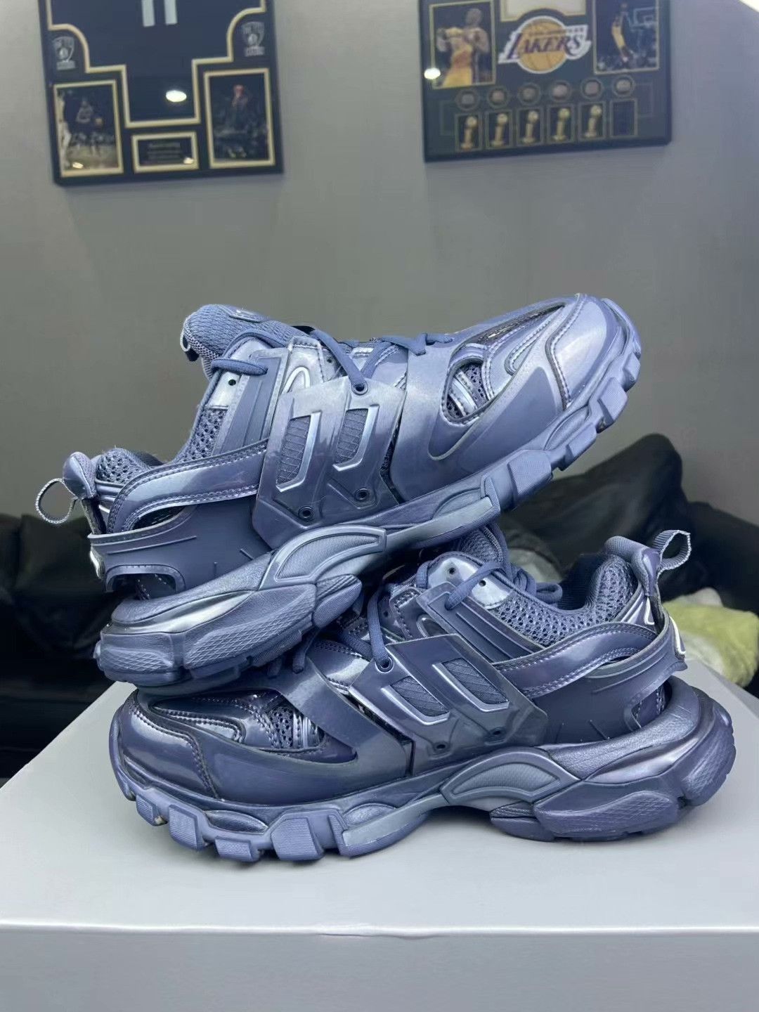 Balenciaga Balenciaga Blue Lowtop Sneakers 6.5 Men Size US 6.5 / EU 39-40 - 6 Thumbnail