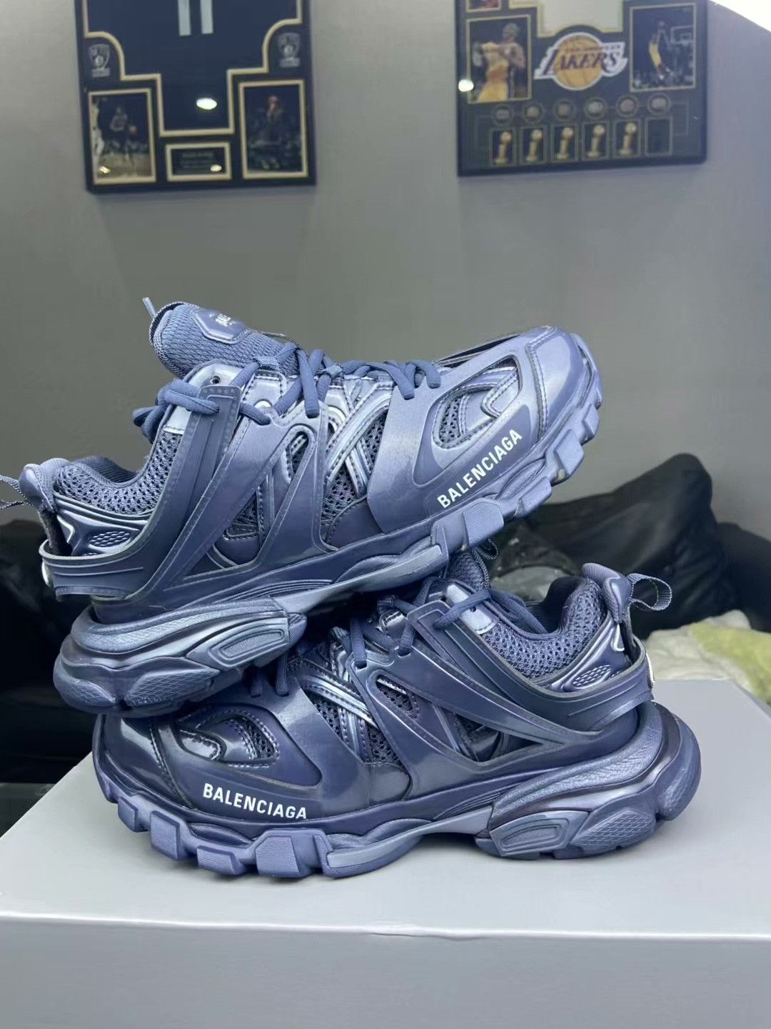 Balenciaga Balenciaga Blue Lowtop Sneakers 6.5 Men Size US 6.5 / EU 39-40 - 7 Thumbnail